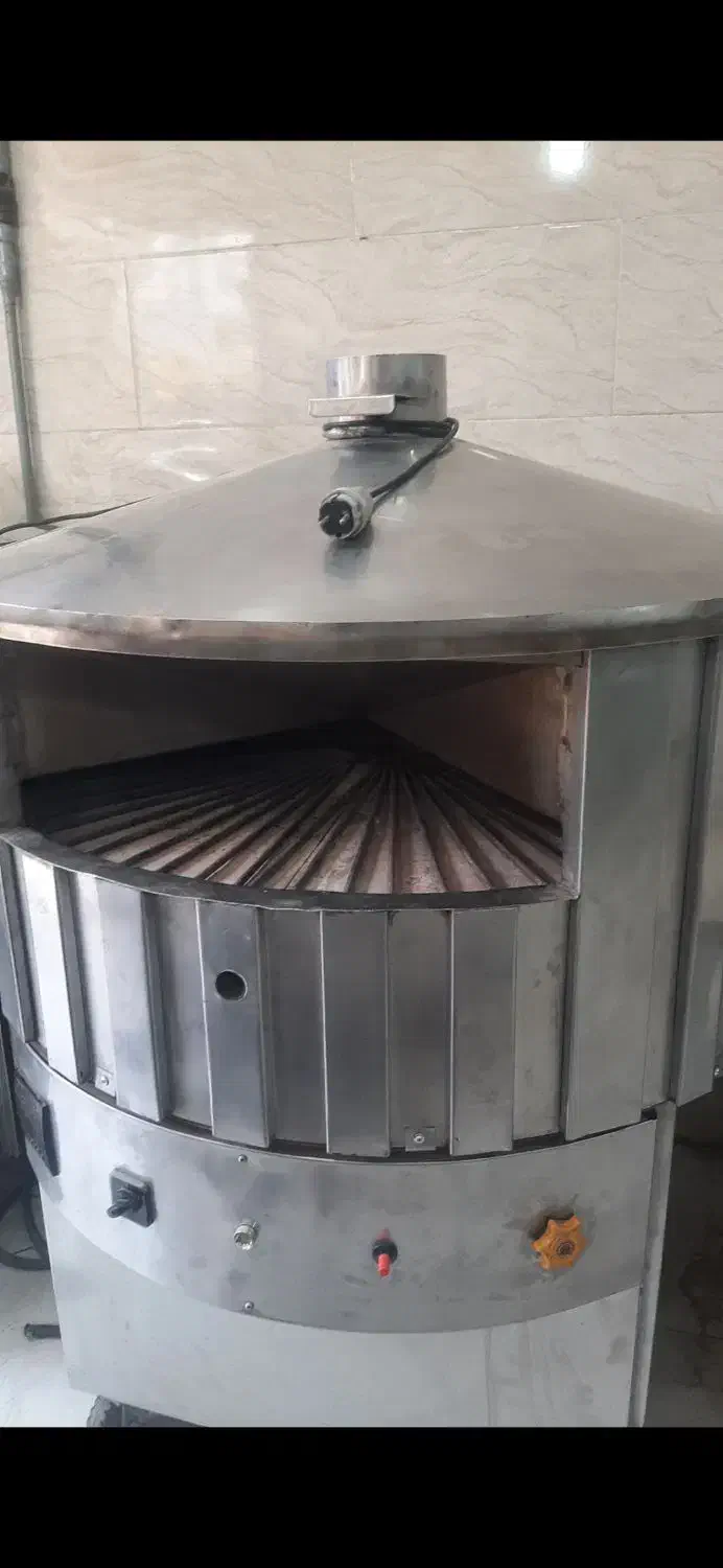 سلام و درود یک دستگاه فر گردون پیتزا فروشی|کافیشاپ و رستوران|ماسال, |دیوار