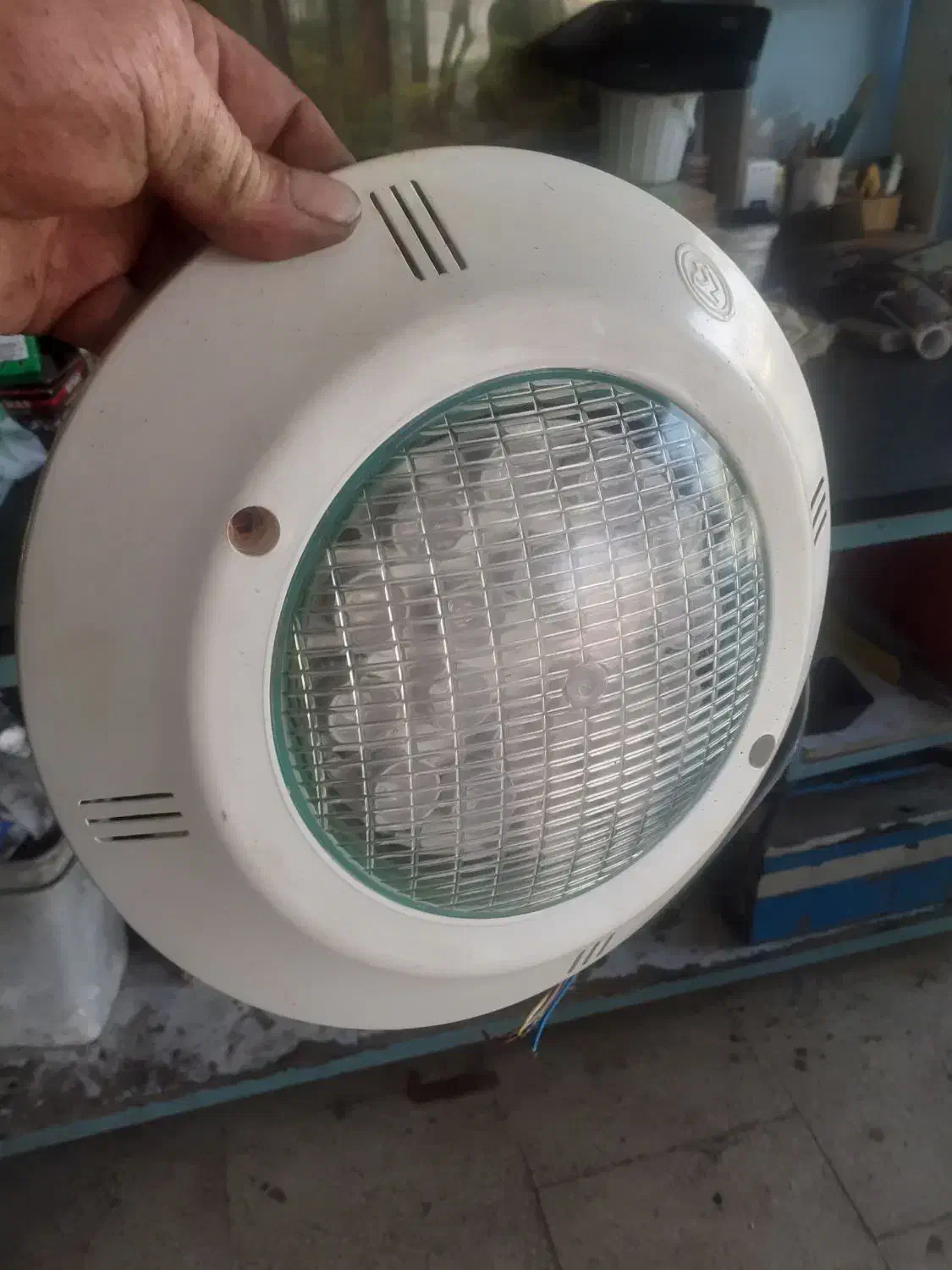 چراغ روکار داخل اب استخر|لامپ و چراغ|چمستان, |دیوار