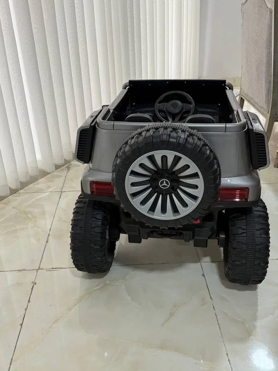 ماشین شارژی|اسباب‌بازی بچه|ایلام, |دیوار