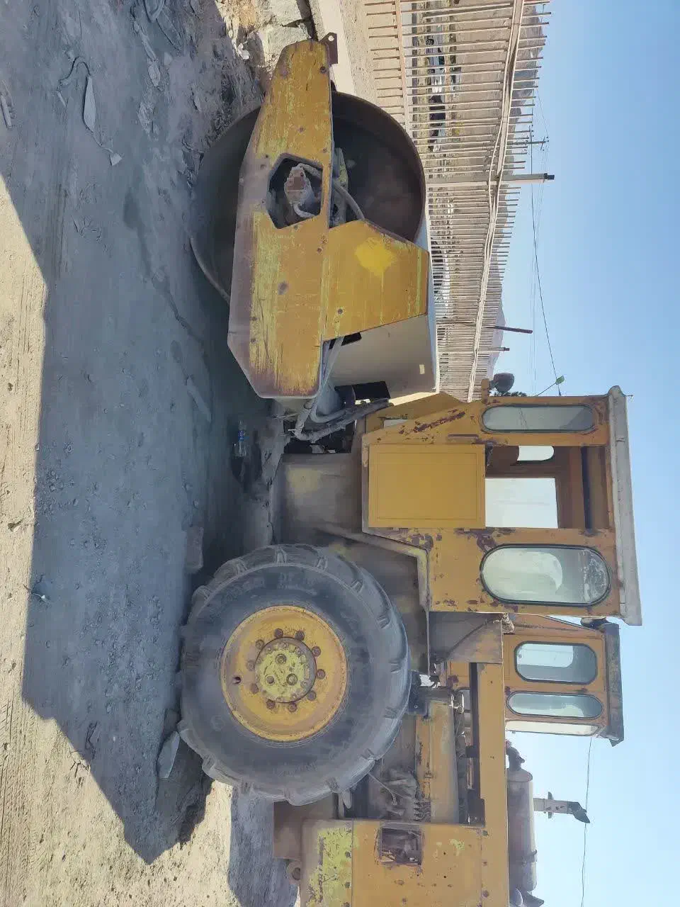 لودر و غلطک راه سازی|خودرو سنگین|قم, سعادتی|دیوار