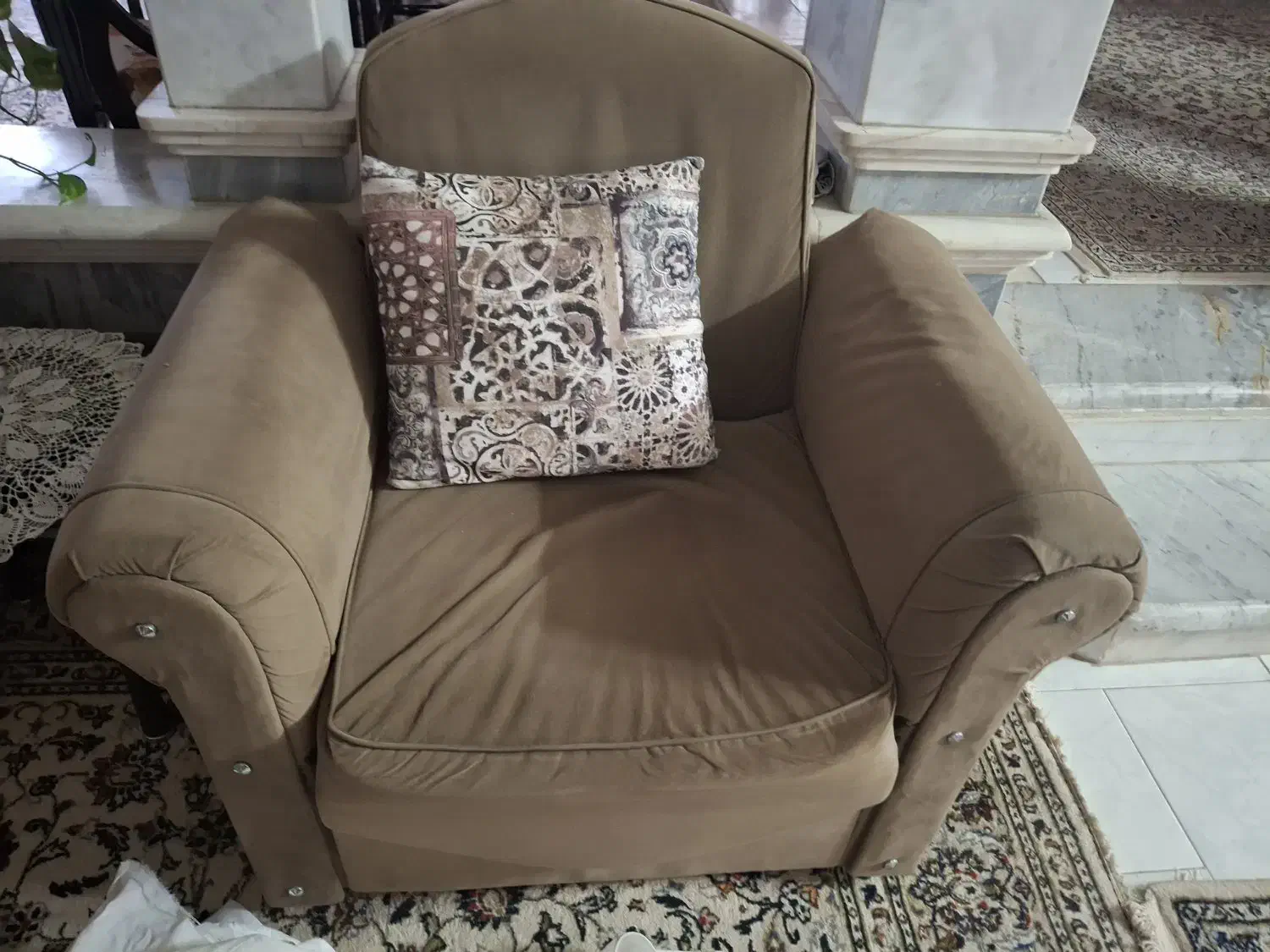 مبل تخوابشو|مبلمان خانگی و میز عسلی|کاشان, ولی سلطان|دیوار