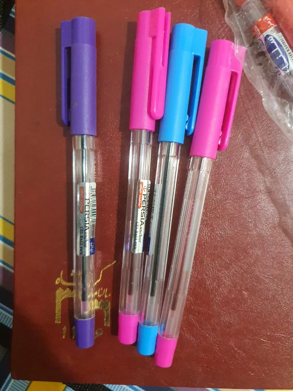 هشت دفتر هشتاد برگ و پنج سالنامه و ۷۳ خودکار|لوازم التحریر|کرمانشاه, |دیوار