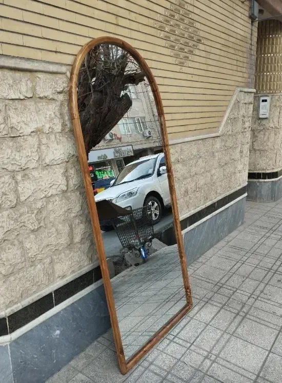 آینه گنبدی|آینه|ارومیه, |دیوار