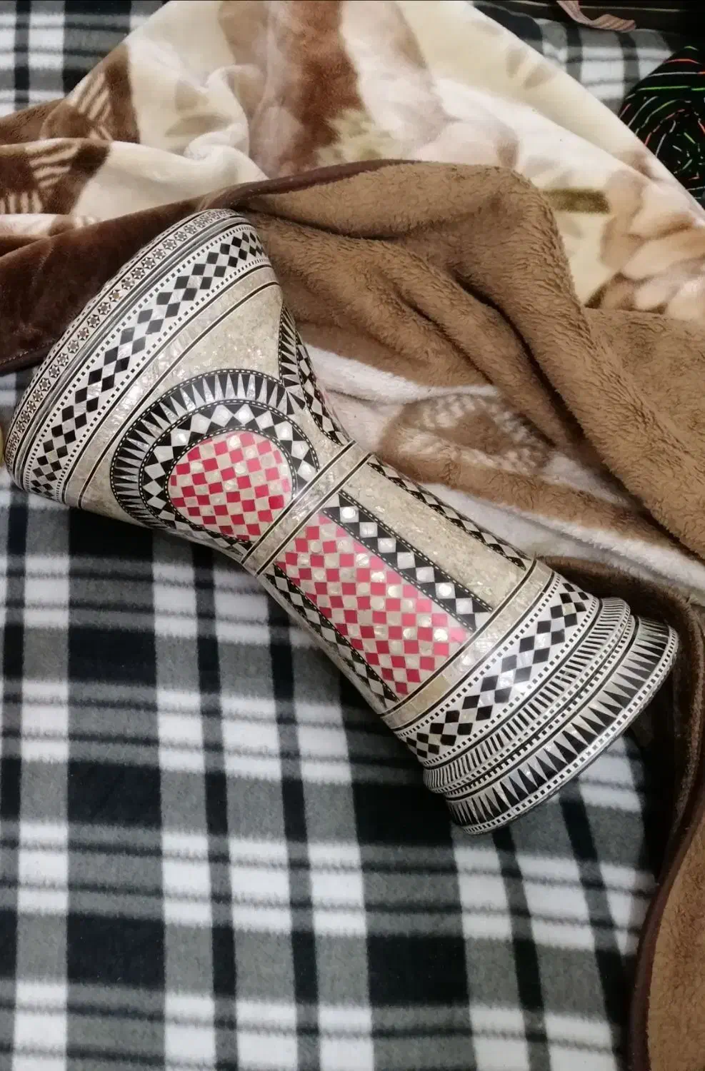 داربوکا (تمپو) جوهرالفن و دویِک|درام و پرکاشن|بوشهر, |دیوار