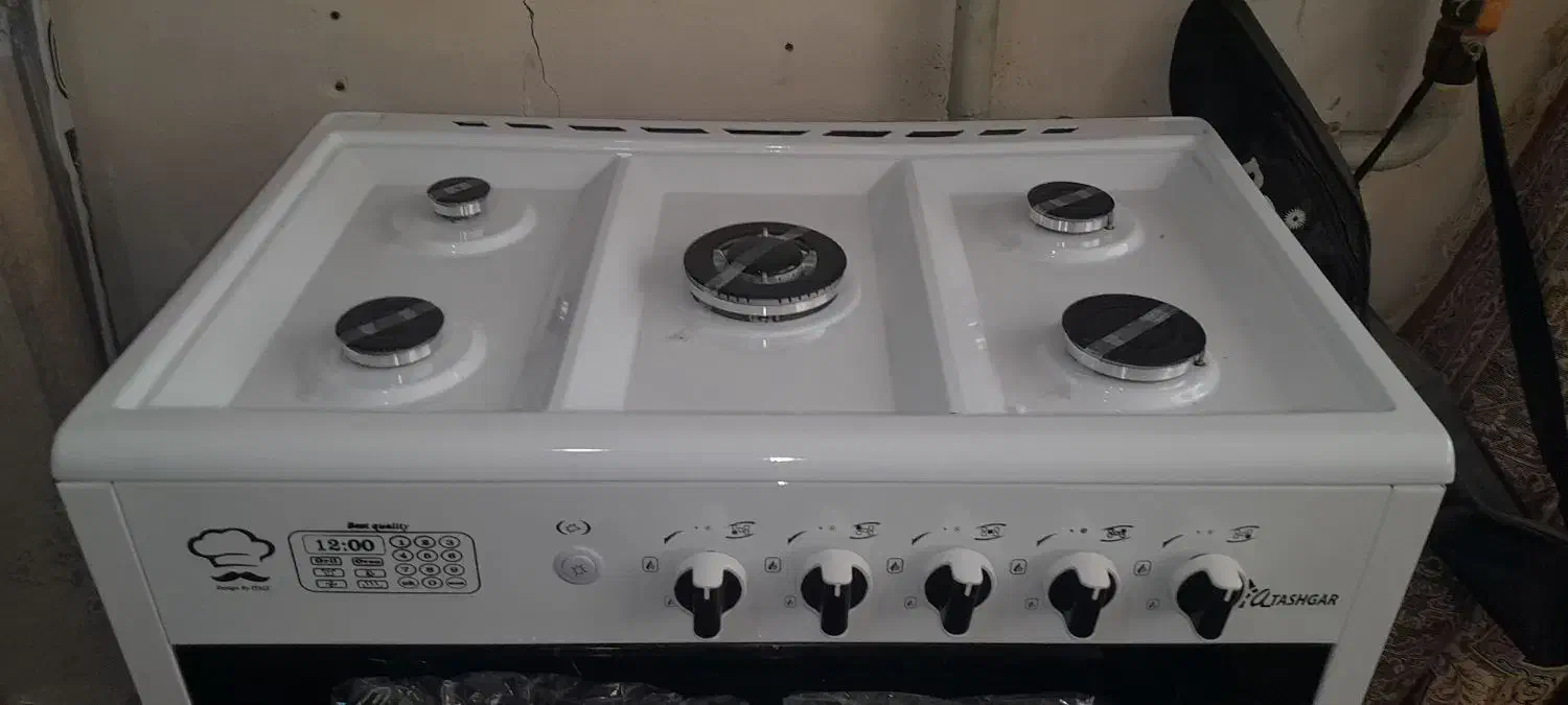 گازپنج شعله.سطل زباله پدالی.صندلی.|ماشین لباسشویی و خشک‌کن لباس|لنگرود, |دیوار