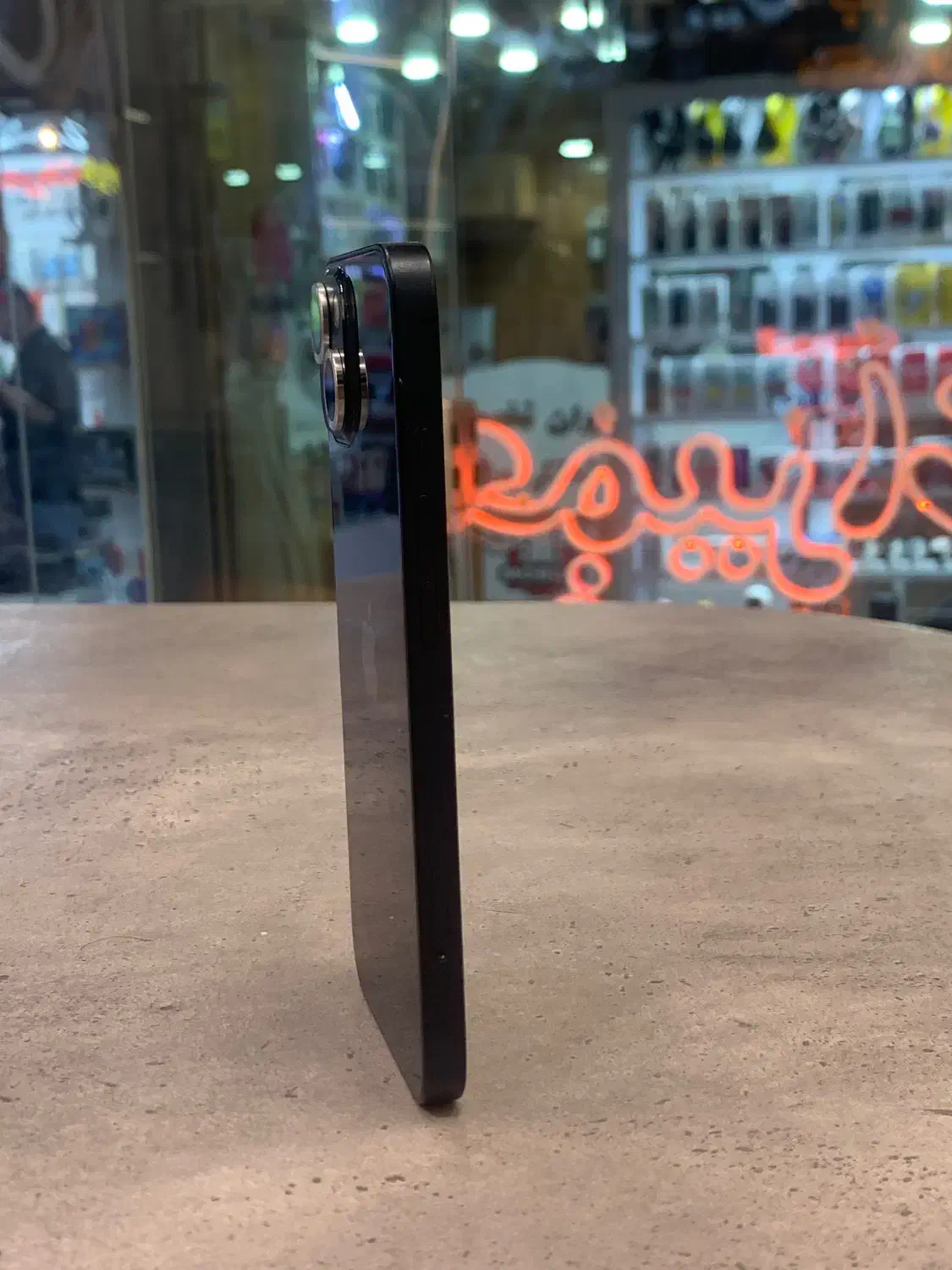 ایفون ۱۳ نرمال|موبایل|سبزوار, قائم|دیوار