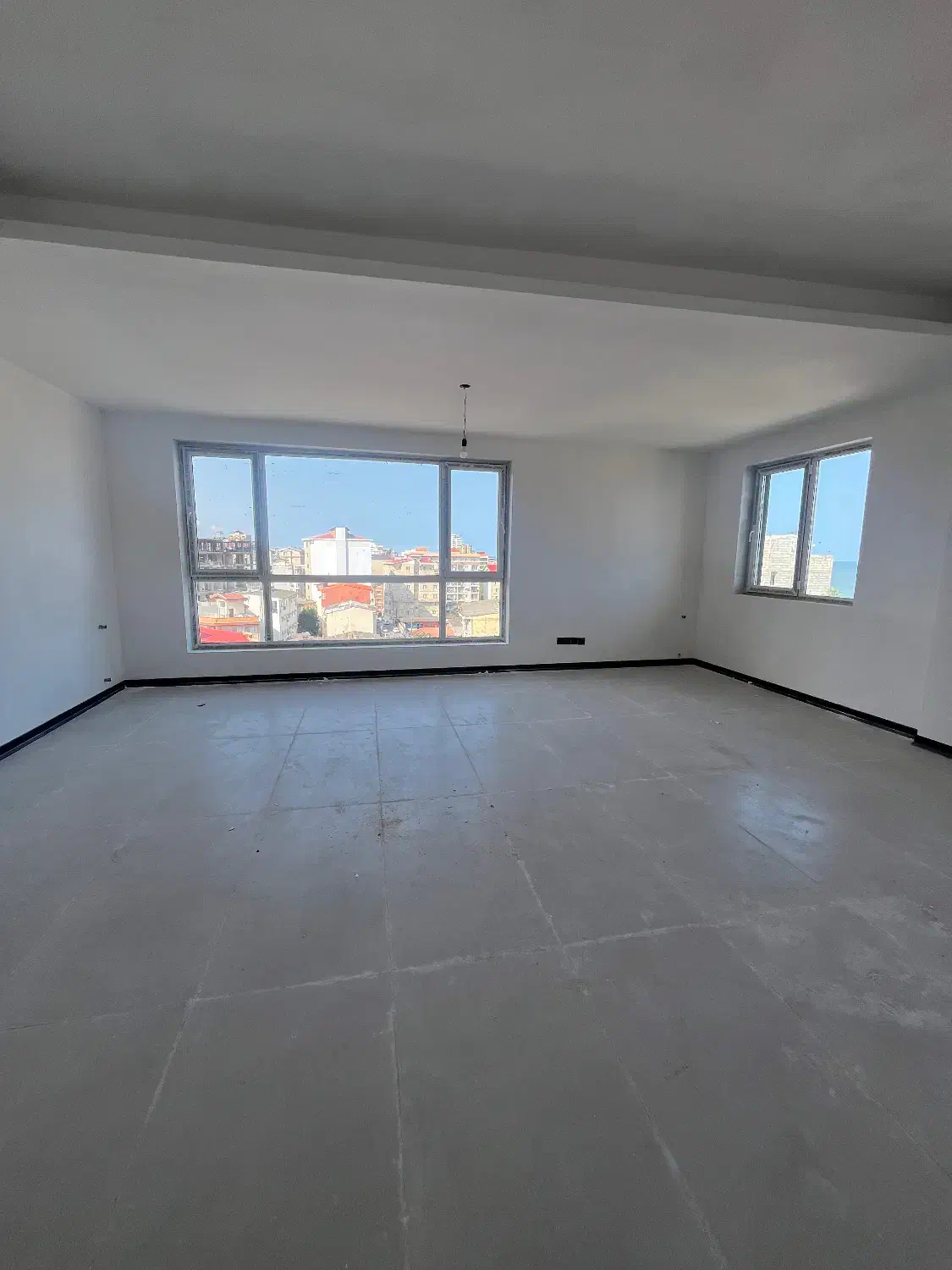 فروش واحد ۱۳۰ متری نوساز ساحلی با تراس رو به دریا|فروش آپارتمان|تنکابن, |دیوار