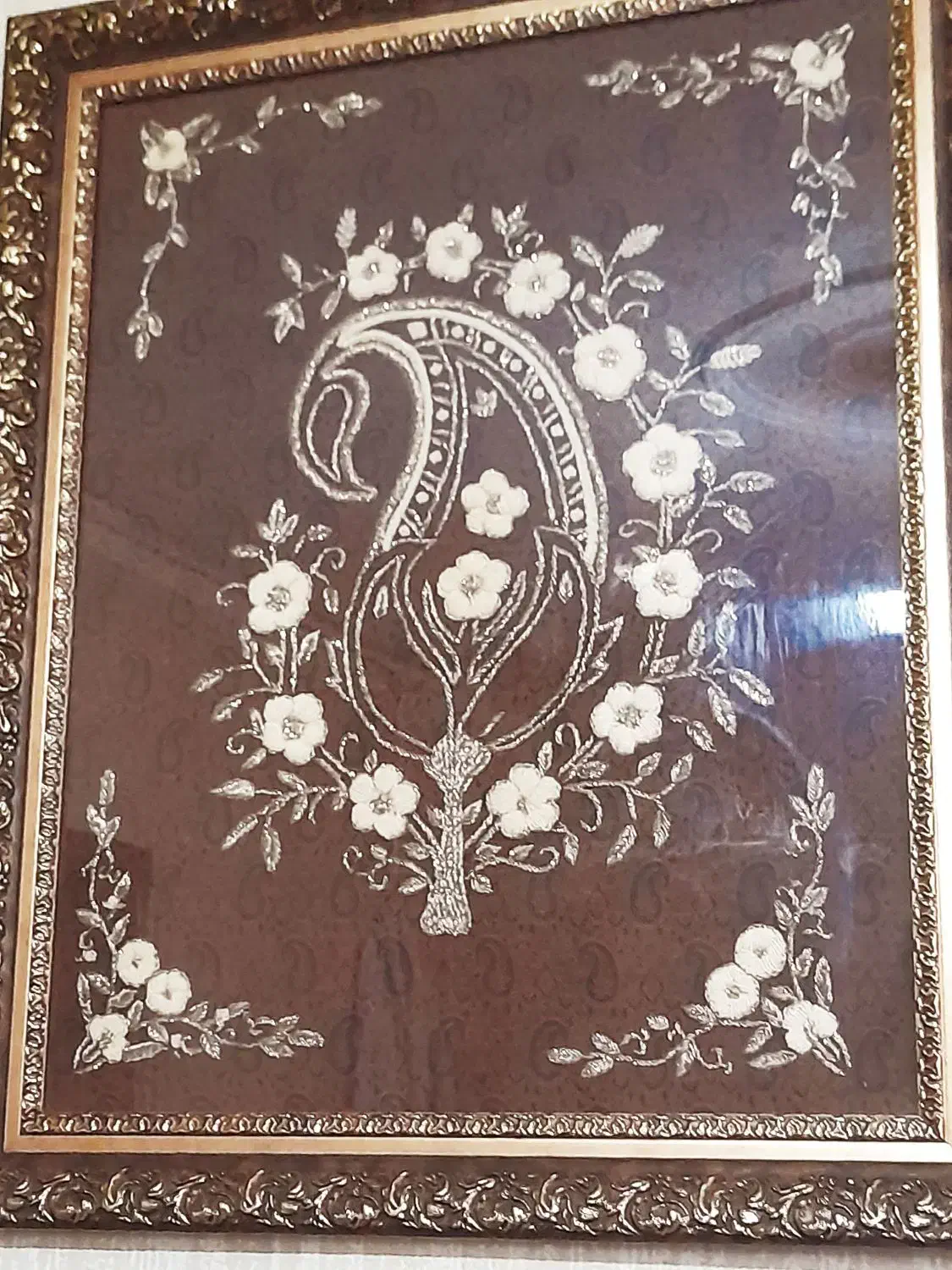 ترمه ابریشم با طرح گلهای برچسته دست دوز|کلکسیون و سرگرمی|تهران, وحیدیه|دیوار