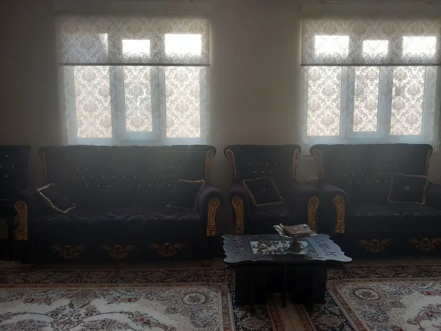 یک دست مبل راحتی در حد نو|مبلمان خانگی و میز عسلی|اردبیل, |دیوار