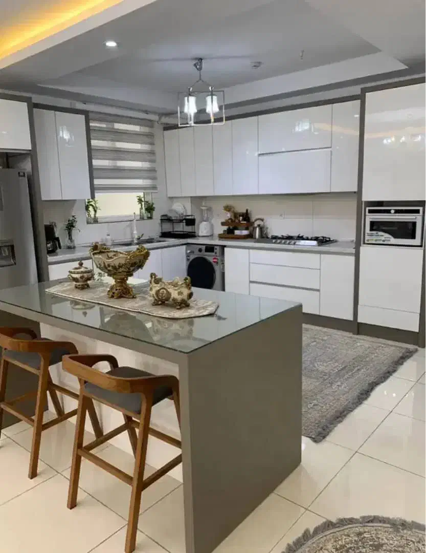 ۱۰۷متر/سندتکبرگ/خوش نقشه/غرق نور/شهرک فرهنگیان|فروش آپارتمان|رشت, معلم|دیوار