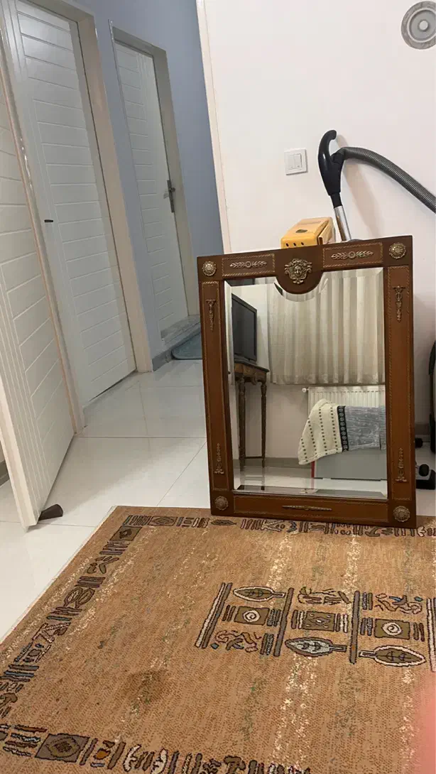 میز کنسول همراه با اینه|بوفه، ویترین، کنسول|بجنورد, |دیوار