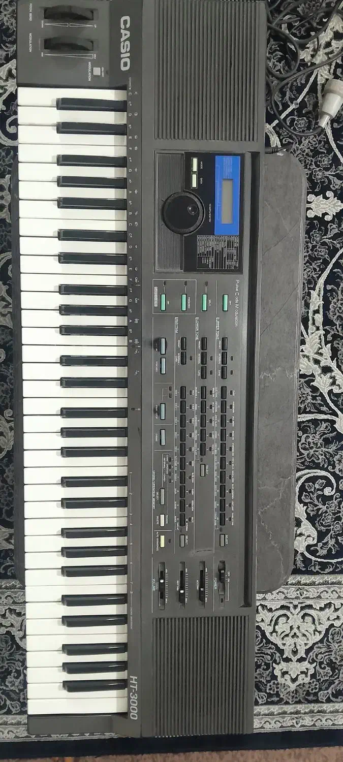 ارگ کاسیو HT3000   دارای ریتم|پیانو، کیبورد، آکاردئون|صدرا-فارس, فاز ۱|دیوار