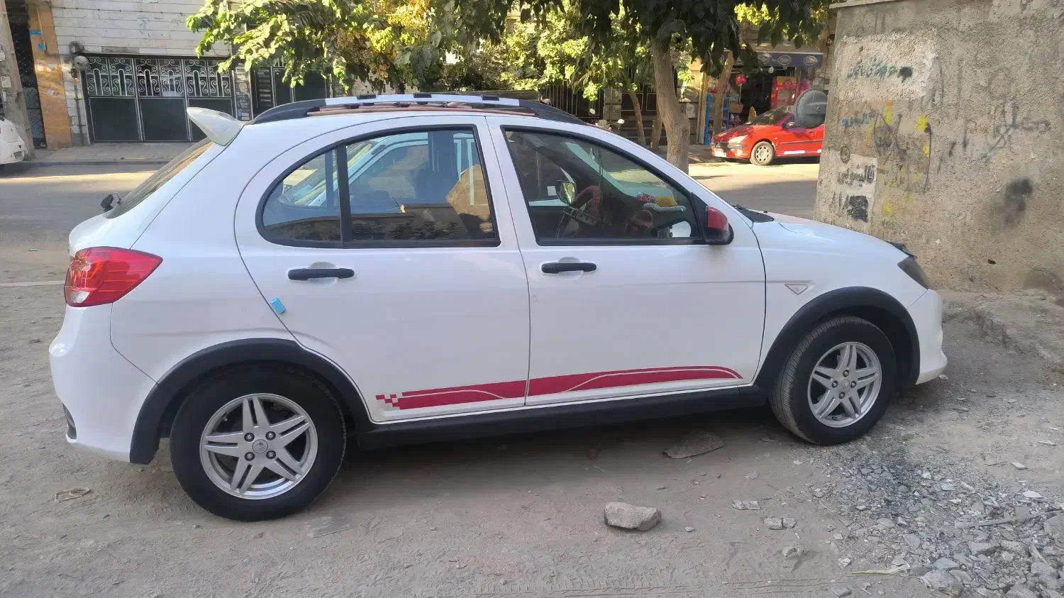 کوییک r سفید قرمزمدل 1401|خودرو سواری و وانت|قدس, شهرقدس|دیوار