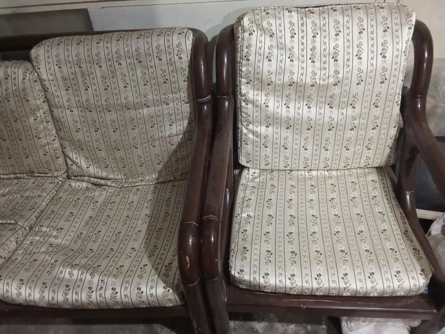 مبلمان پنج نفره سالم|مبلمان خانگی و میز عسلی|تهران, سجاد|دیوار