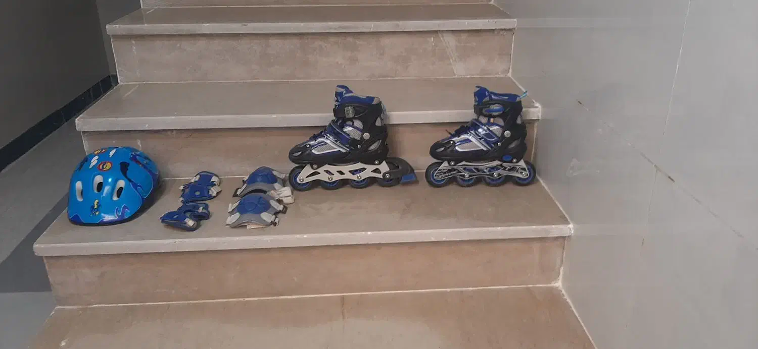 یک عدد اسکیت درحد نو|دوچرخه، اسکیت، اسکوتر|خرمآباد, |دیوار