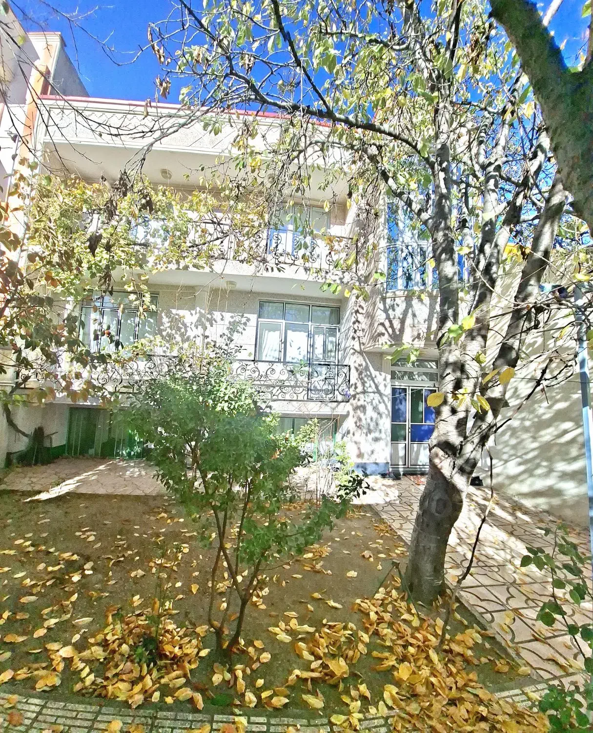 خانه دو طبقه به همراه نیم طبقه بهار خواب|فروش خانه و ویلا|کلیبر, |دیوار