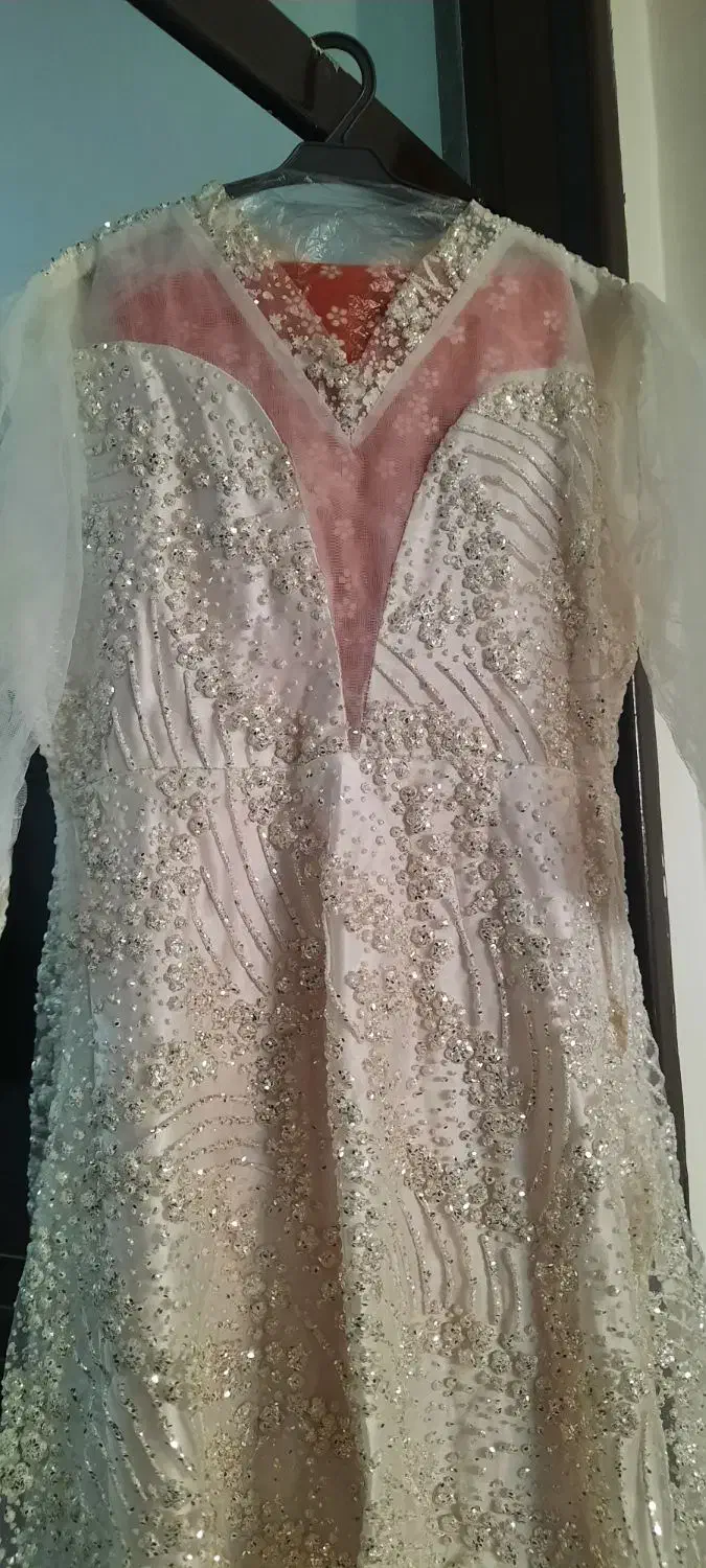 لباس مجلسی شیری|لباس|اقبالیه, |دیوار