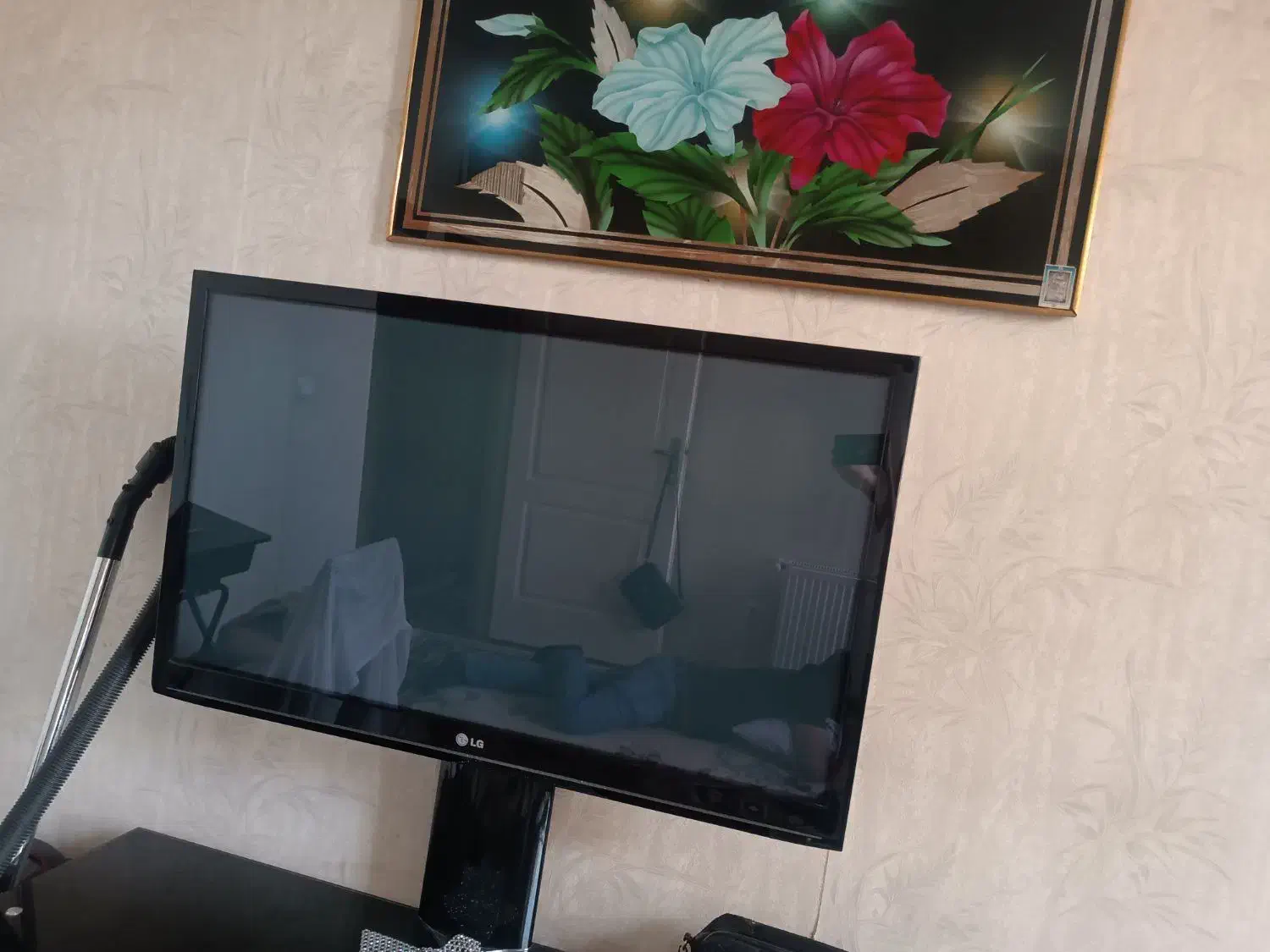 تلویزیون ال سی دی پلاسما ال جی در حد نو بسیار سالم|تلویزیون و پروژکتور|کرج, شاهین‌ویلا|دیوار
