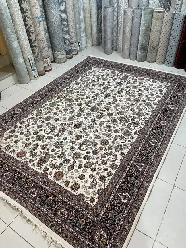 یک عدد فرش ۷۰۰ شانه بدون هیچ آسیب دیدگی آکرلیک|فرش|قزوین, |دیوار