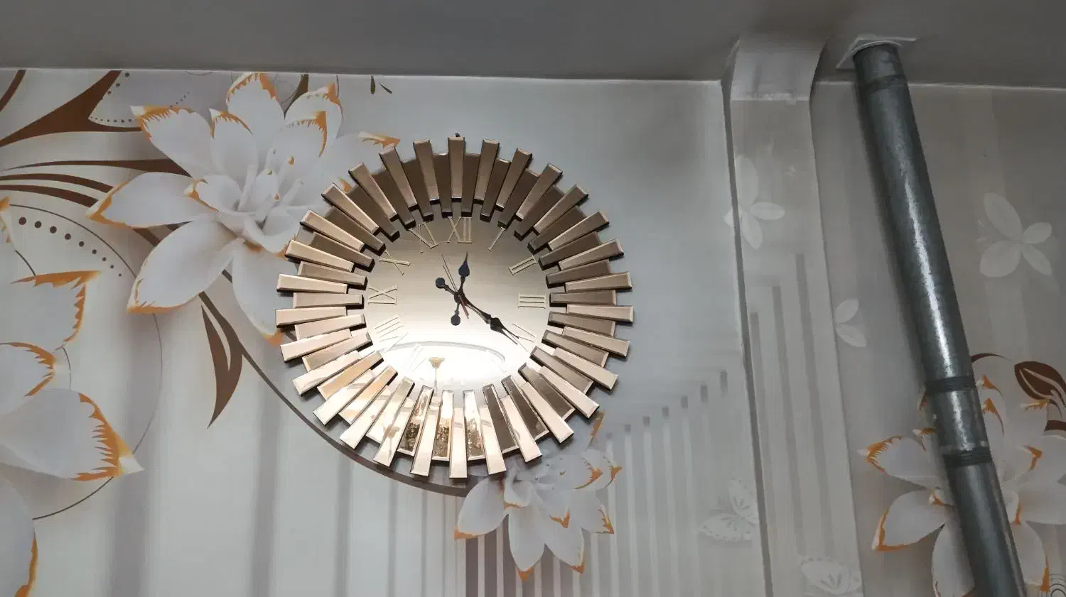 ساعت آینه ای|ساعت دیواری و تزئینی|تهران, شهرک ولیعصر شمالی|دیوار