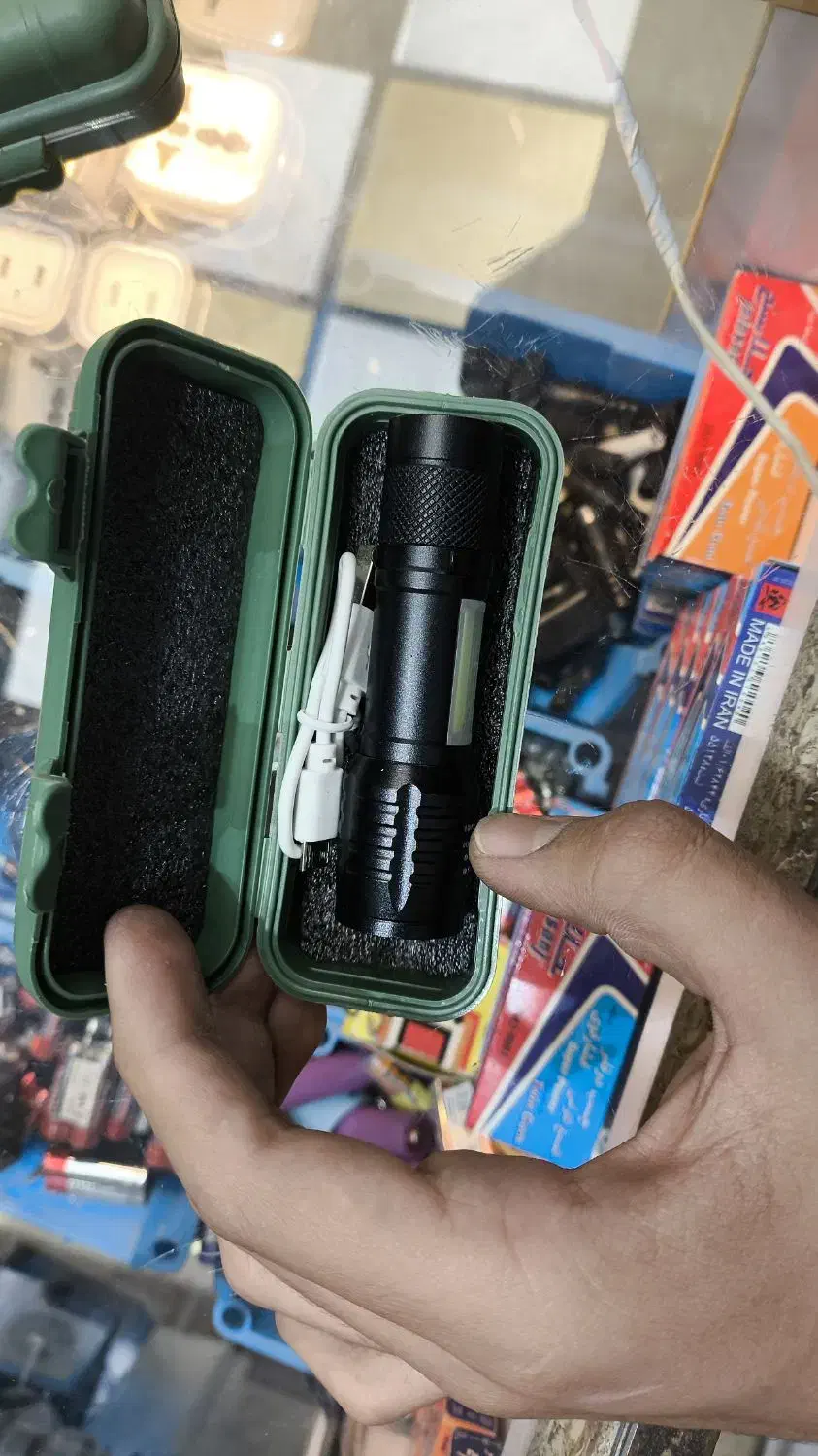 چراغ قوه / چراغ قوه هد بند / چراغ قوه کوچک|کوهنوردی و کمپینگ|تهران, عباس‌آباد|دیوار