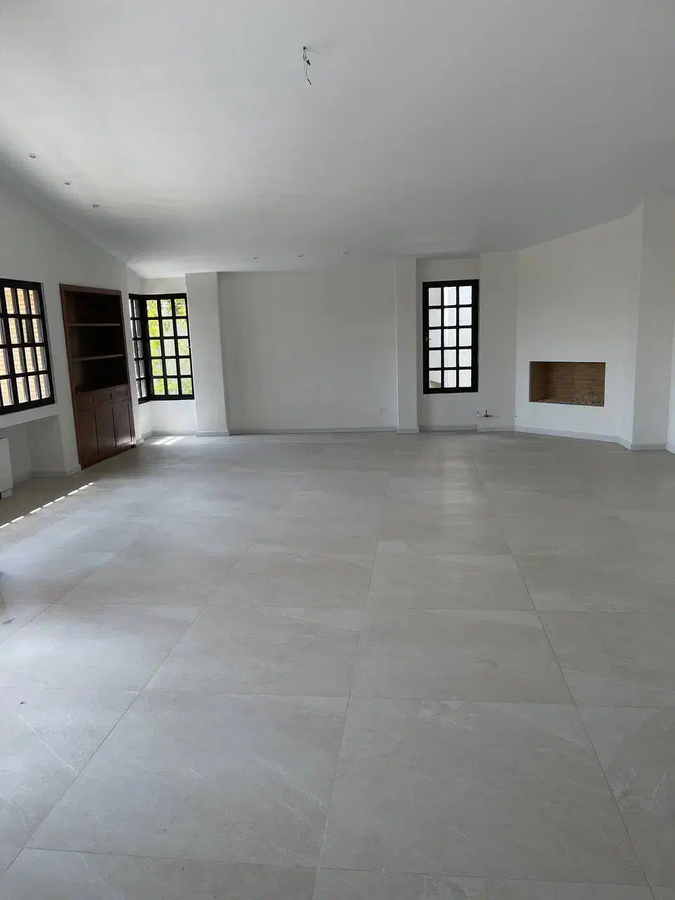 اجاره ۲۸۵ متر ویلایی ۳ خوابه / مناسب خانواده