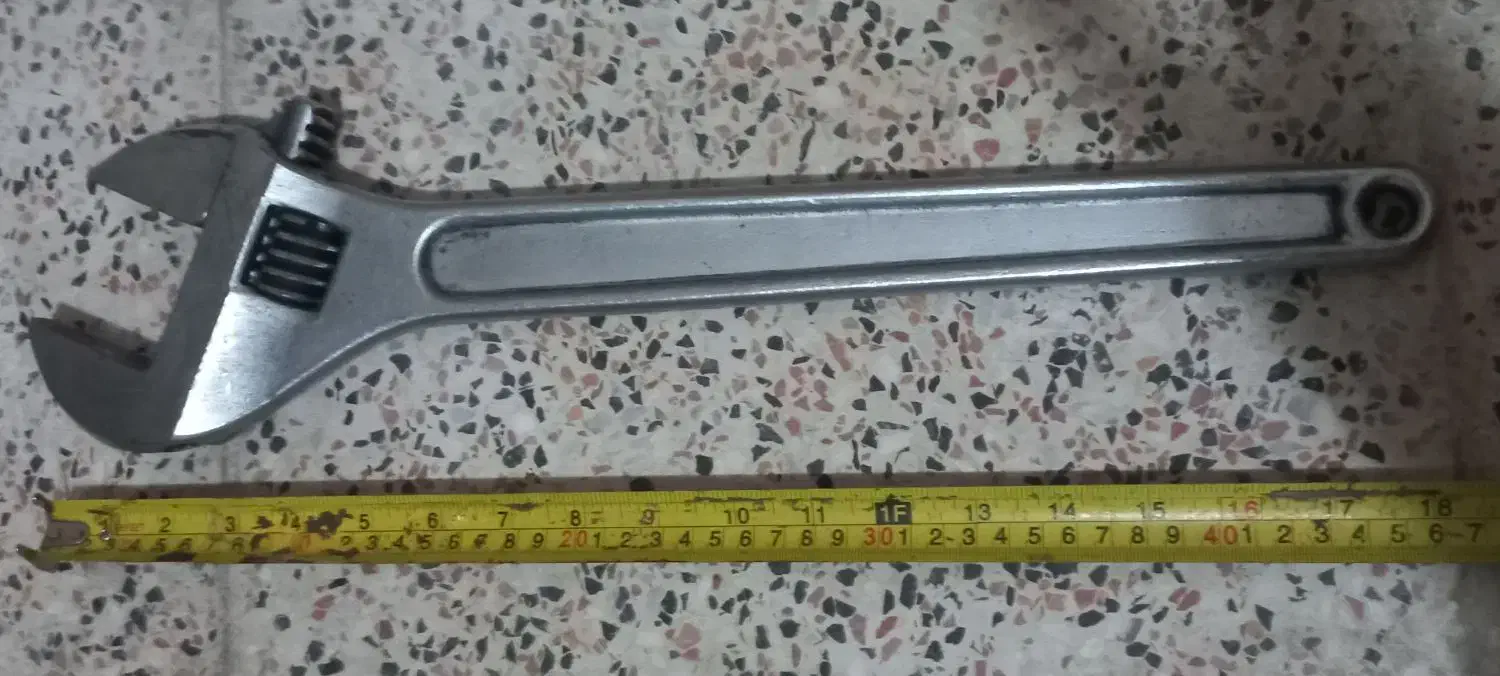 آچار فرانسه آمریکایی بزرگ و کلاسیک|ابزارآلات|بندر انزلی, بشمن|دیوار