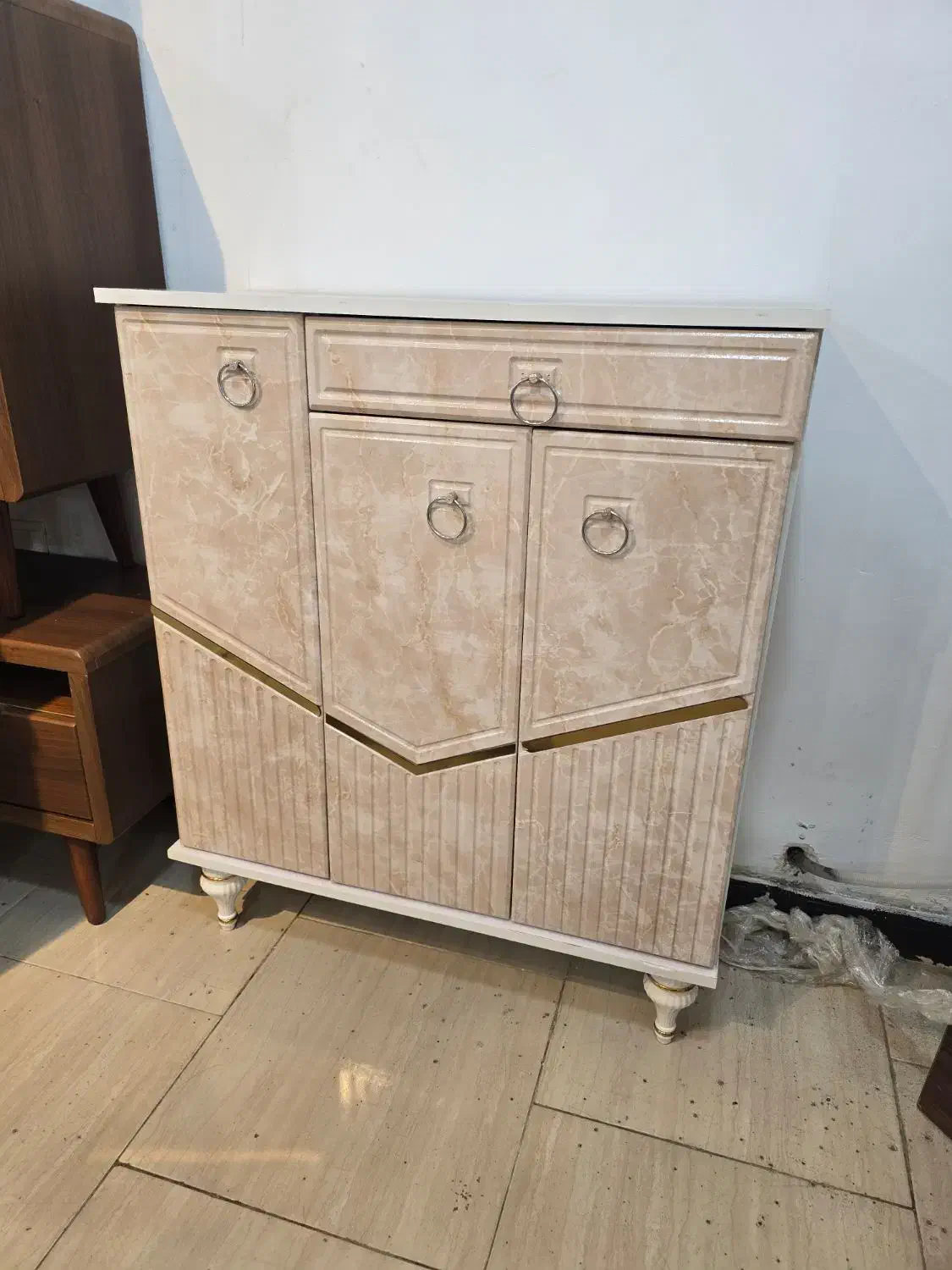 جاکفشی|جاکفشی، کمد، دراور|بندرعباس, |دیوار