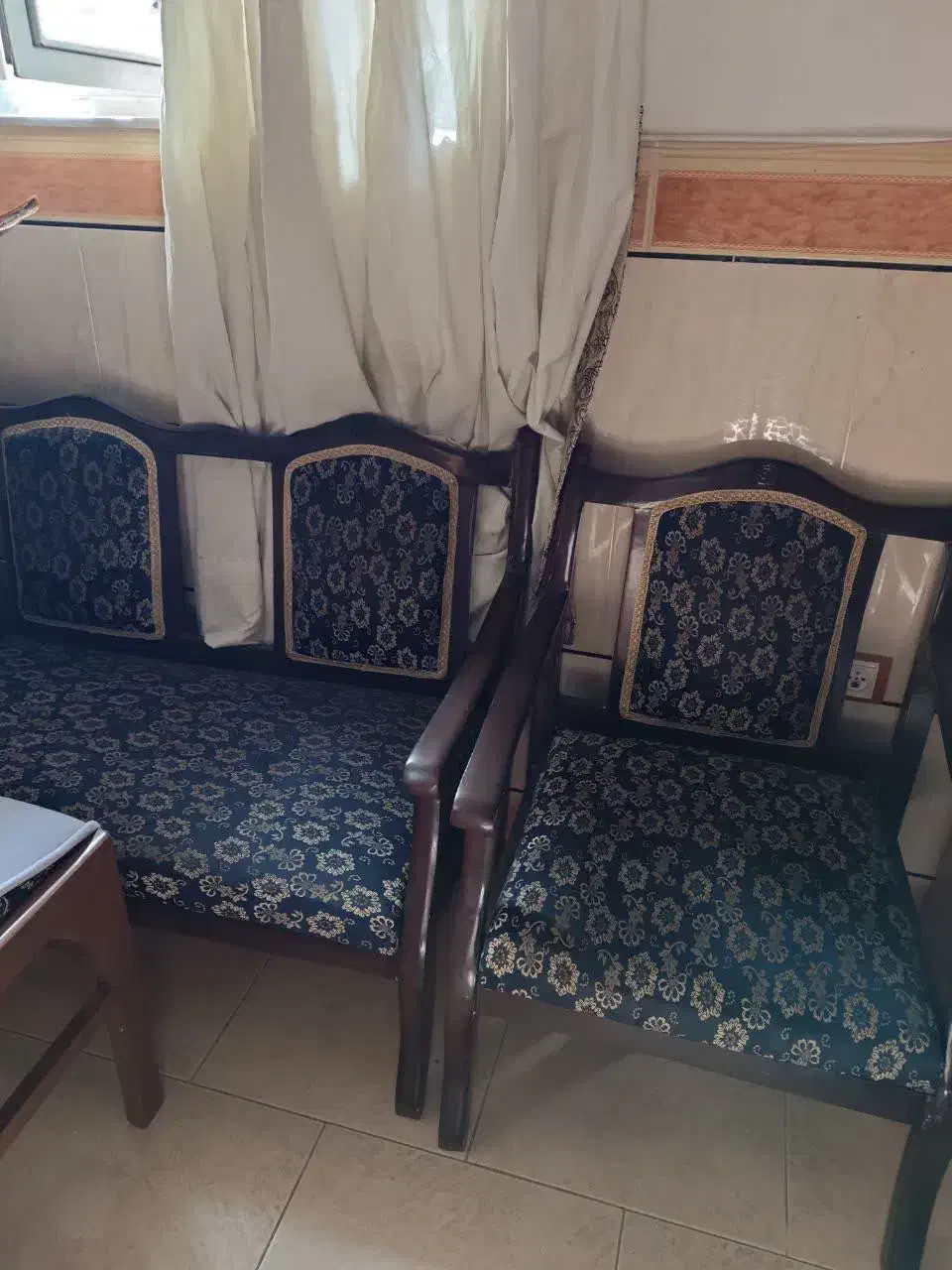 مبل ۶نفره در حد نو|مبلمان خانگی و میز عسلی|کرمان, |دیوار