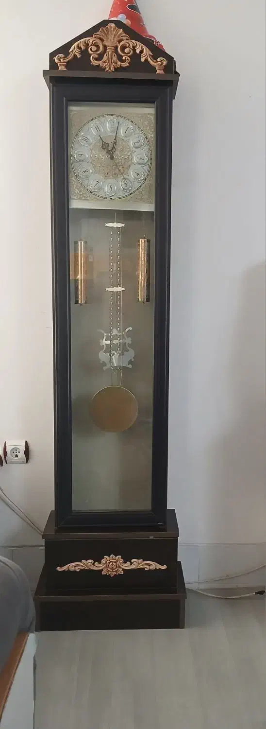 ساعت ایستاده|ساعت دیواری و تزئینی|زرقان, |دیوار