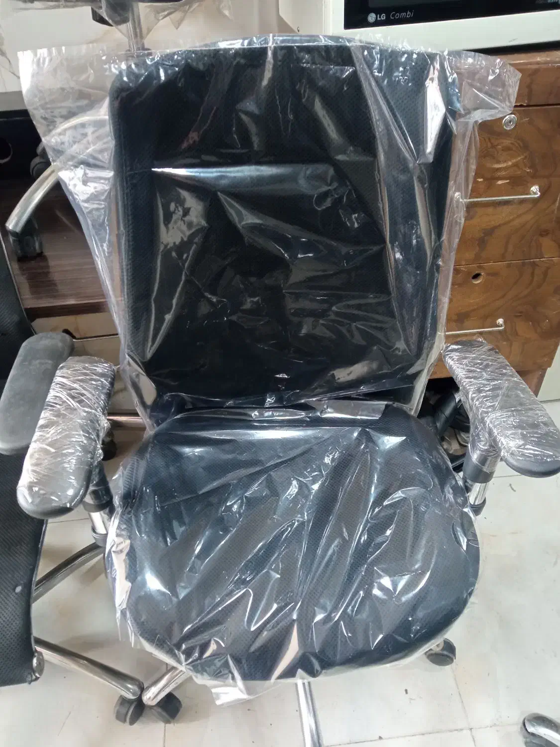 صندلی کاکرده جک دار و گردون|صندلی و نیمکت|قم, کلهری|دیوار