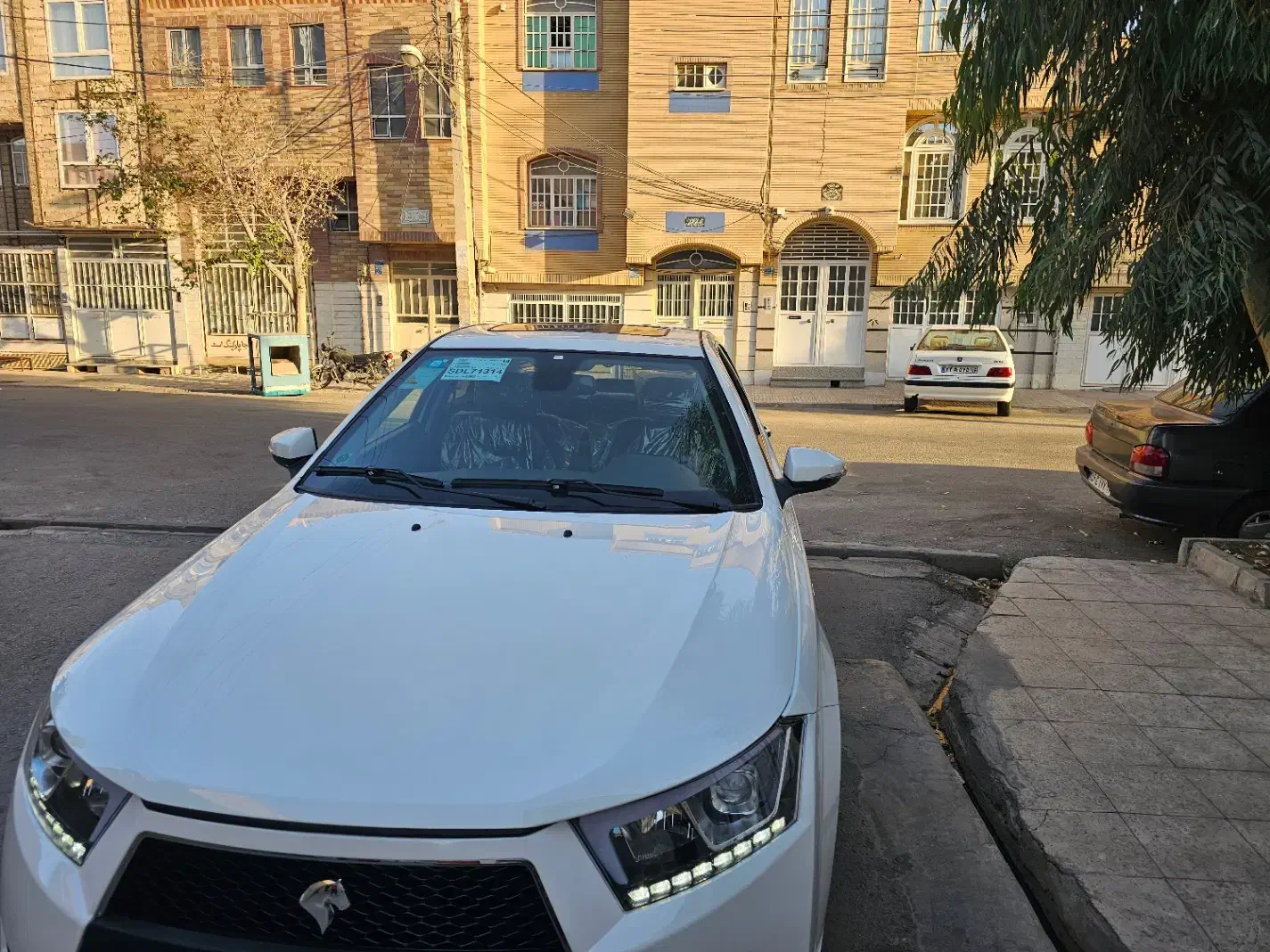 دنا پلاس اتومات آپشنال ۴۰۴ برج ۷|خودرو سواری و وانت|خنجین, |دیوار