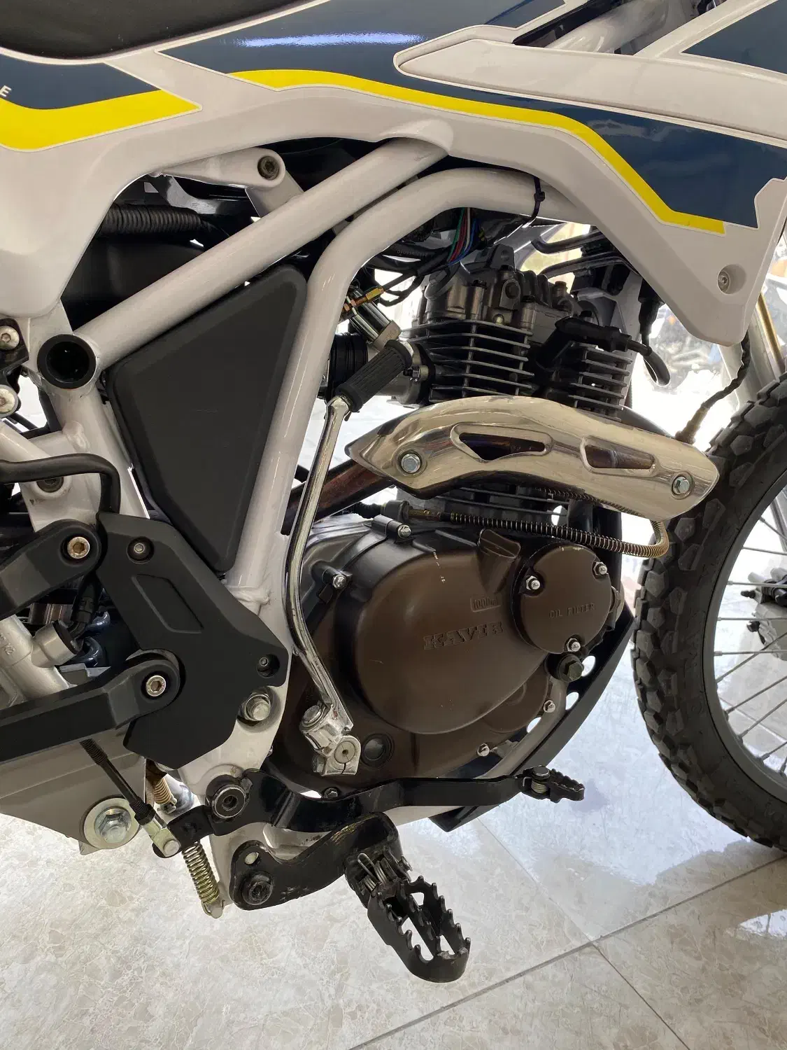 موتور کویر ۲۰۰ نقد و اقساط|موتورسیکلت|شیراز, شهرک گلستان|دیوار