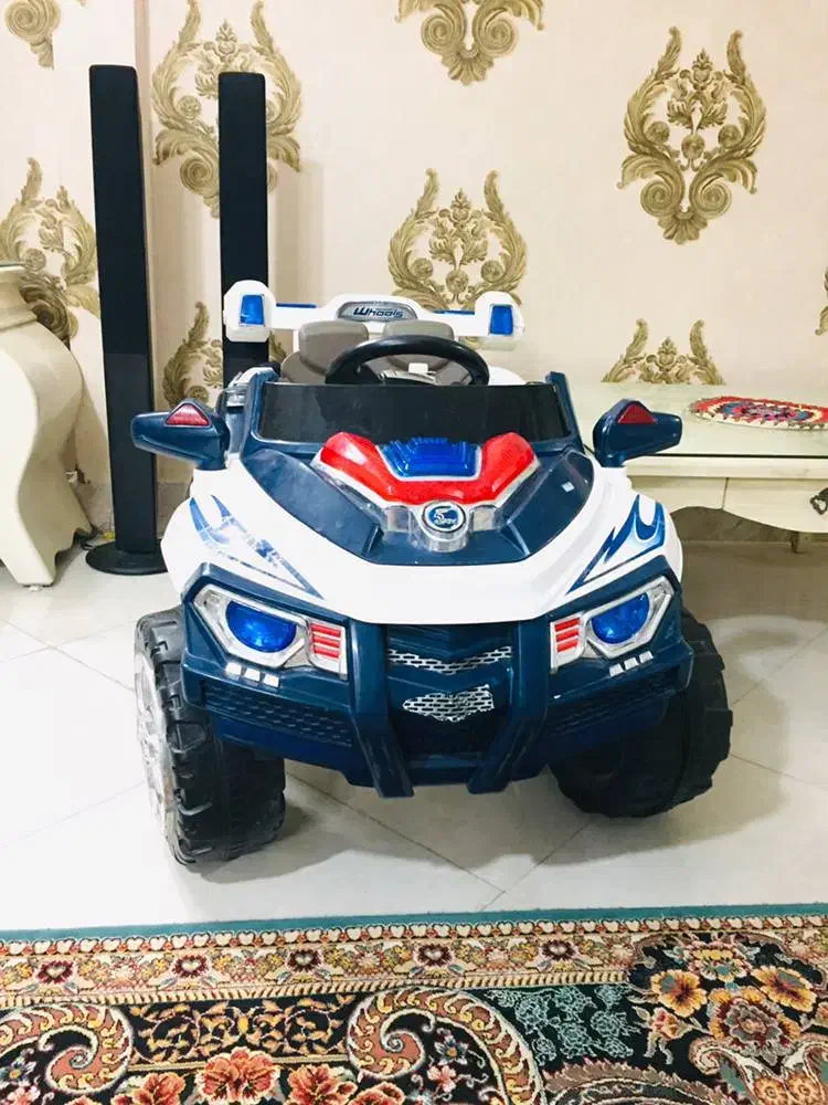 ماشین شارژی|اسباب و اثاث بچه|مشهد, پنجتن|دیوار