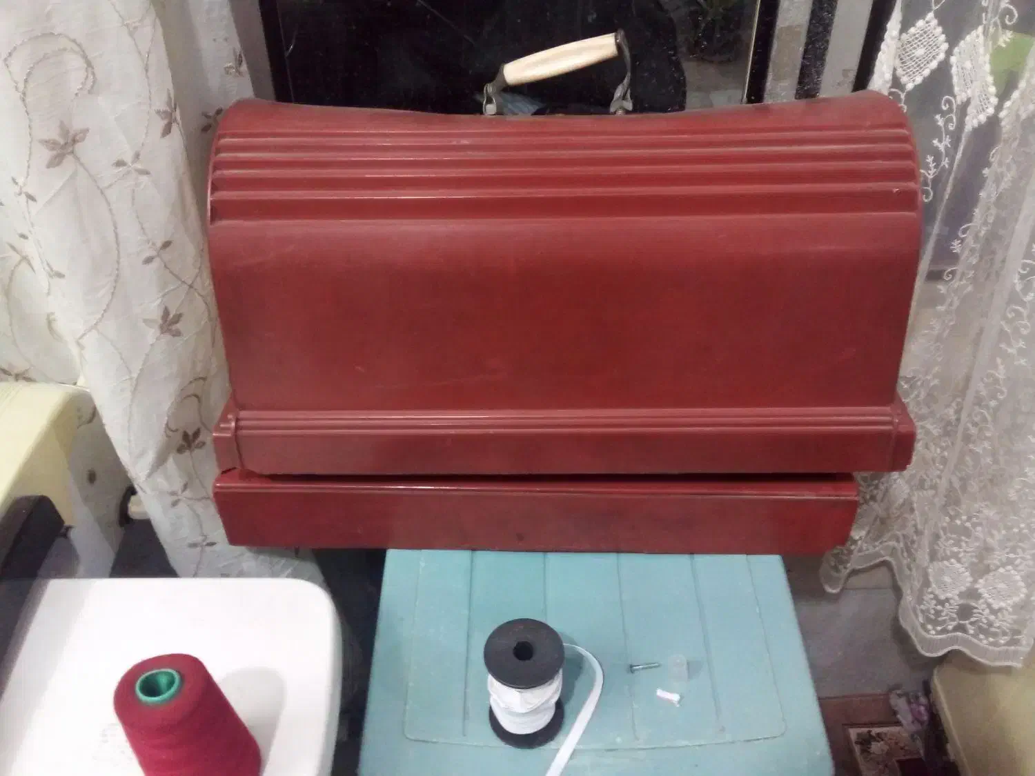 چرخ خیاطی عتیقه|کلکسیون اشیاء عتیقه|قم, حنیف نژاد|دیوار