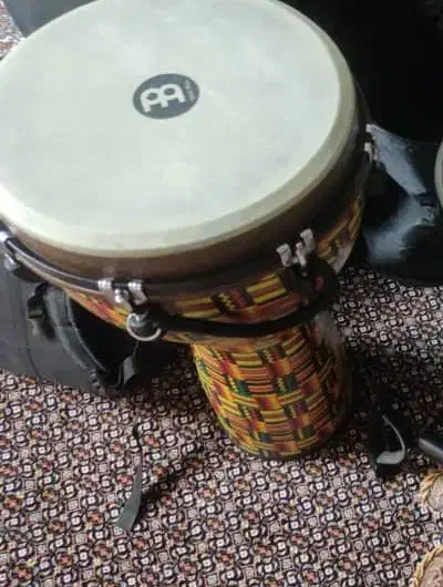 جیمبی و پرکاشن رولند|درام و پرکاشن|تبریز, |دیوار