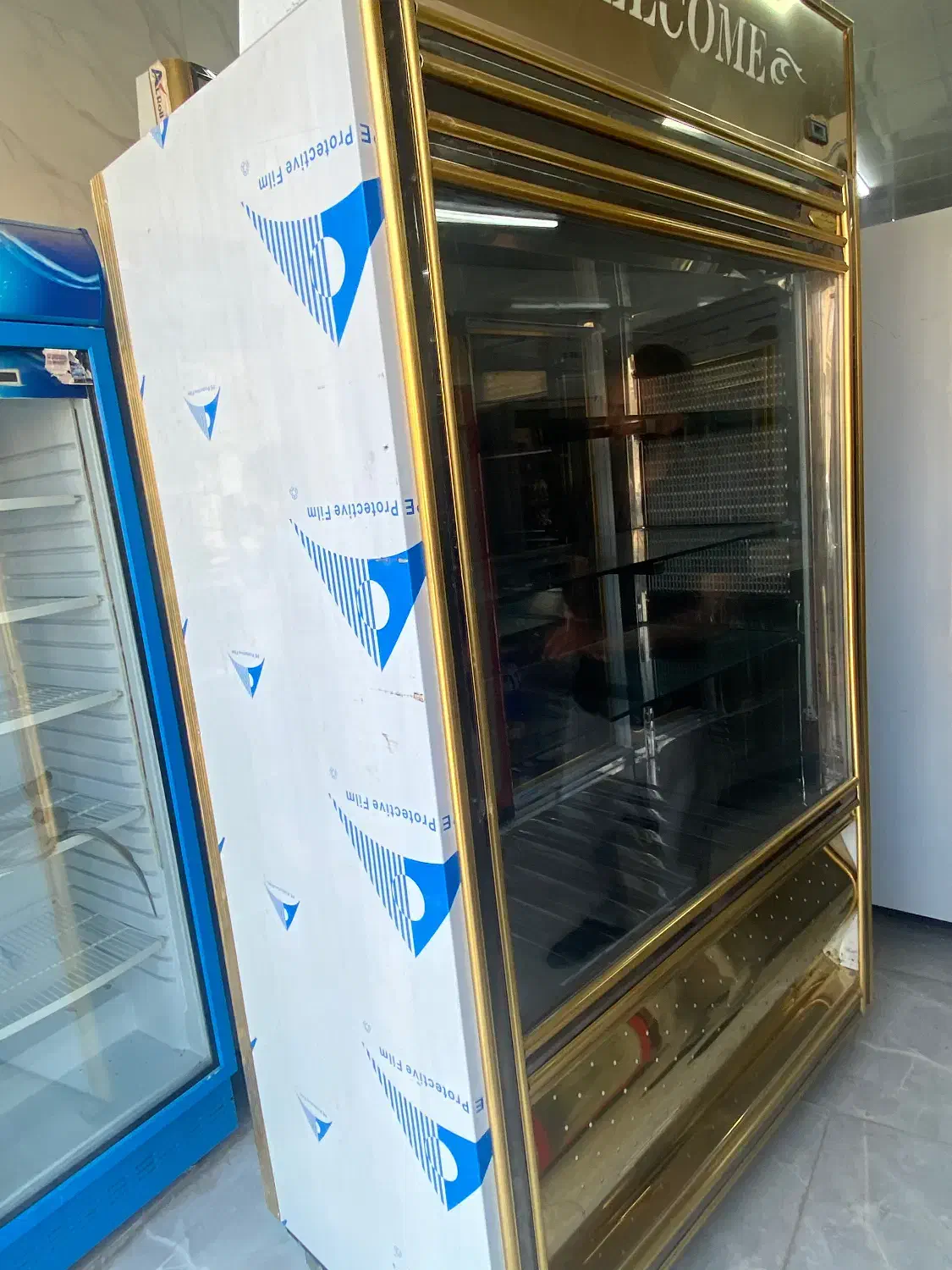 یخچال دو در پشت زیر مخفی دو در شیشه ای|یخچال و فریزر|گله دار, |دیوار