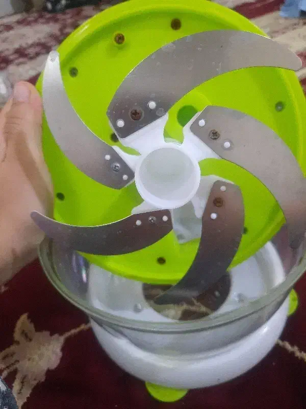 خردکن دستی|خردکن، آسیاب، غذاساز|قم, قلعه کامکار|دیوار