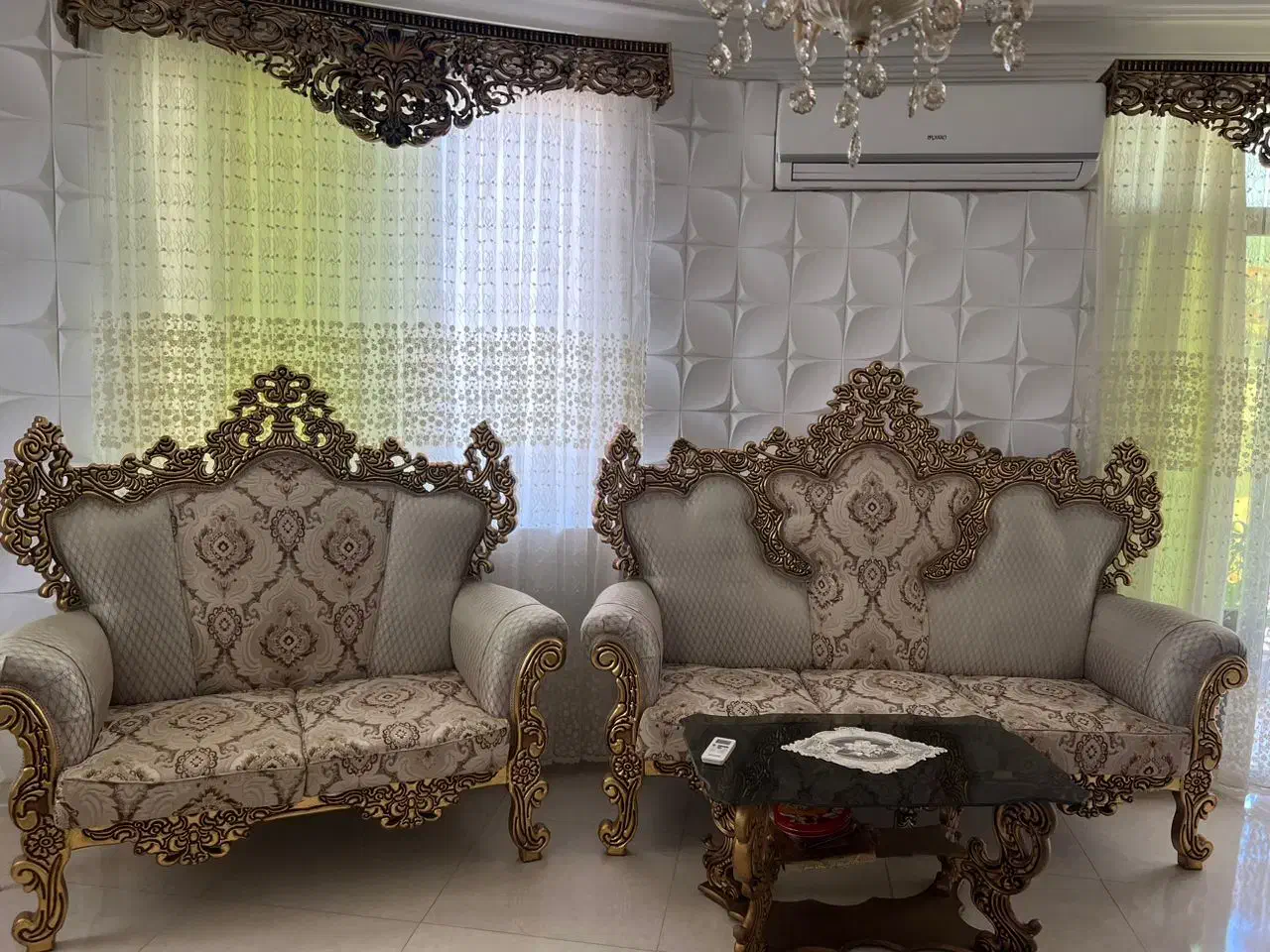 مبل ۷ نفره سلطنتی|مبلمان خانگی و میز عسلی|رشت, فلسطین|دیوار