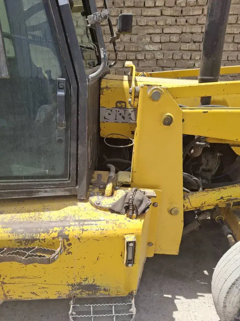 بگهوسنوپارس۱۰۰فنی سالم اماده کار مدل ۸۶|خودرو سنگین|ابریشم, |دیوار