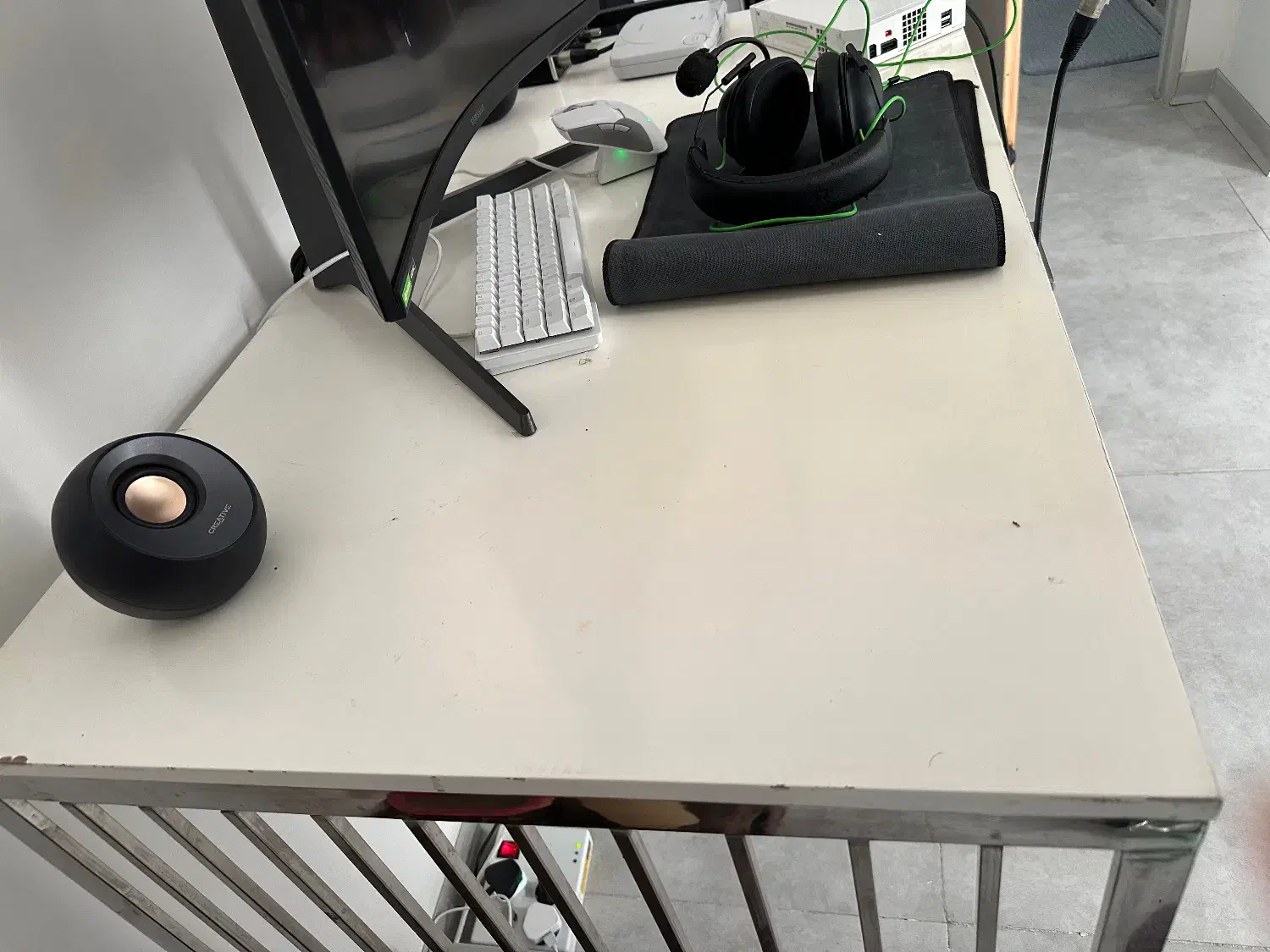 میز گیم استیل|میز تحریر و کامپیوتر|شهریار, شهریار|دیوار