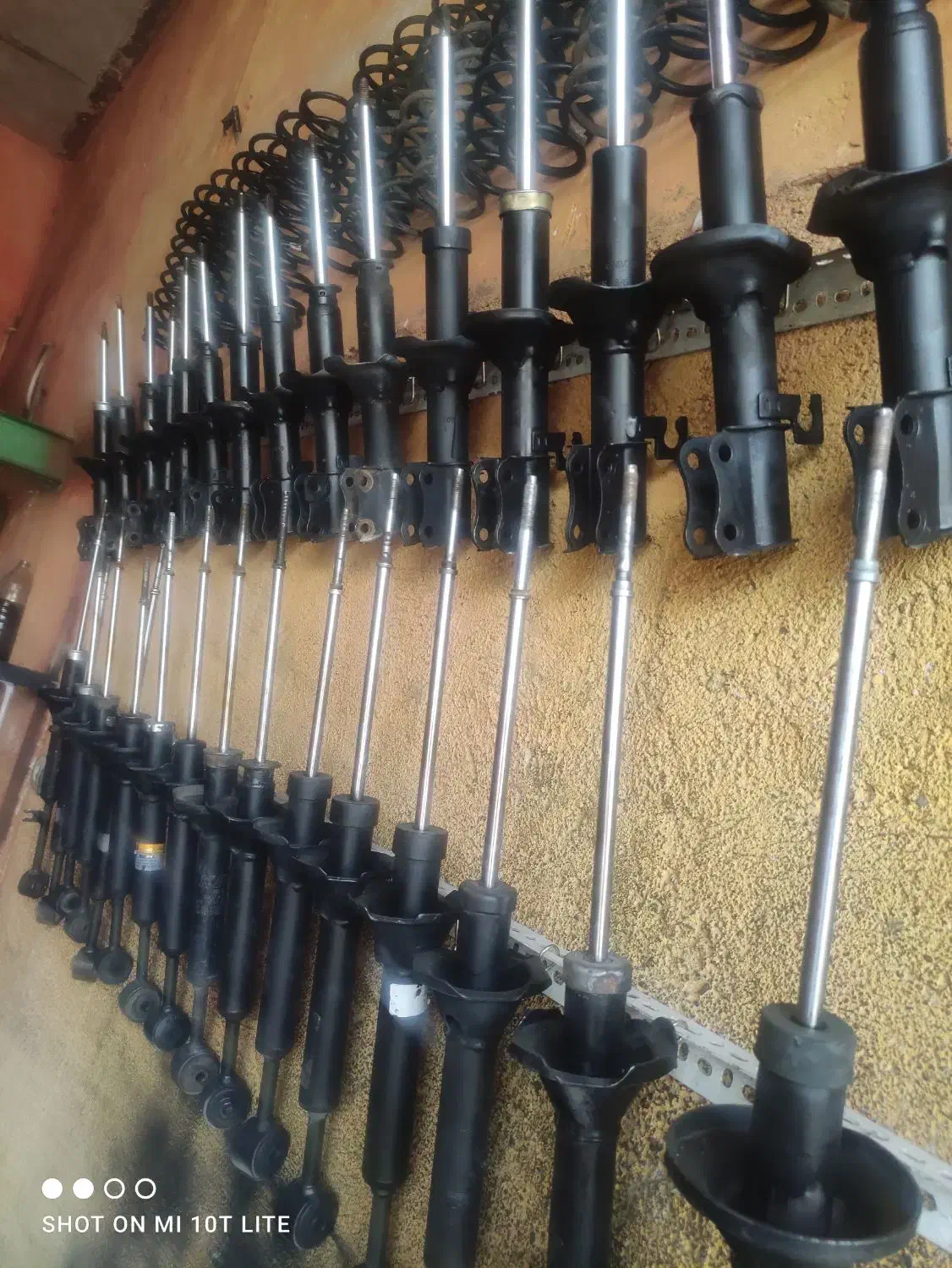 کمک فنر|قطعات یدکی و لوازم جانبی|تبریز, |دیوار