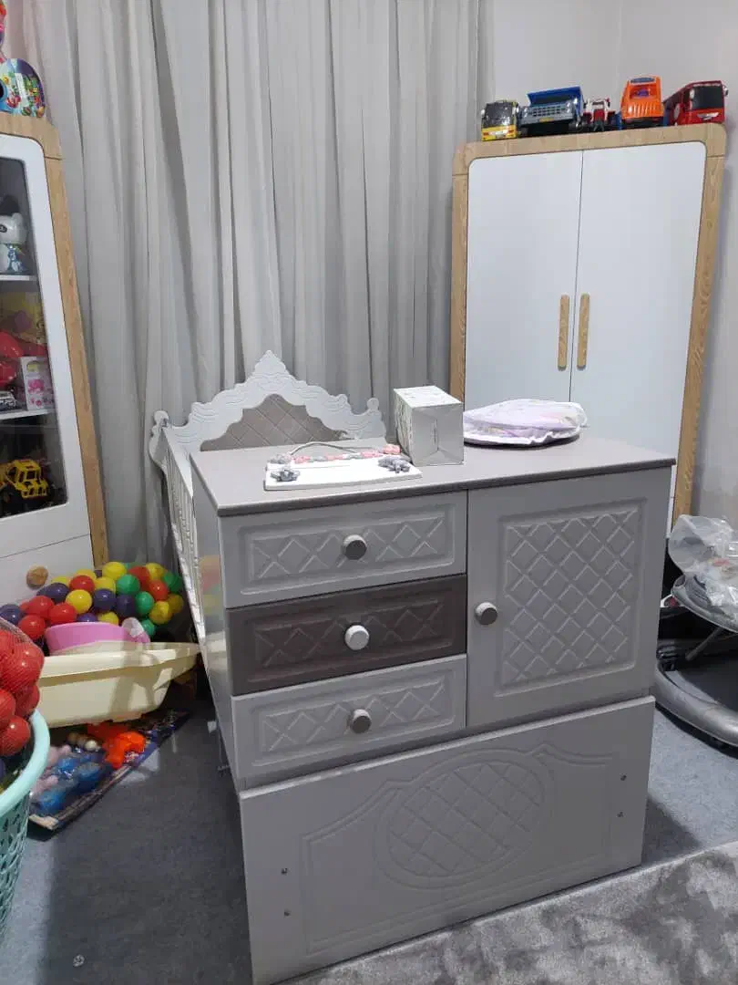 تخت نوزاد نوجوان نو 9500|تخت و سرویس خواب|شیراز, شیشهگری|دیوار