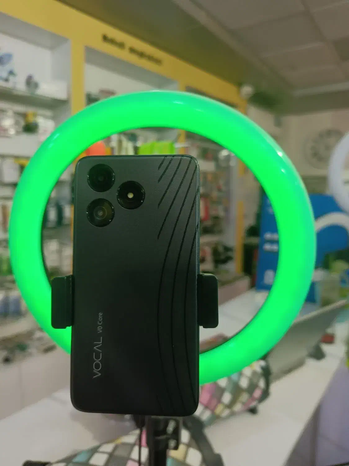 vocal v0 core .رم ۴.حافظه ۳۲ .اکبند|موبایل|مشهد, طبرسی شمالی|دیوار