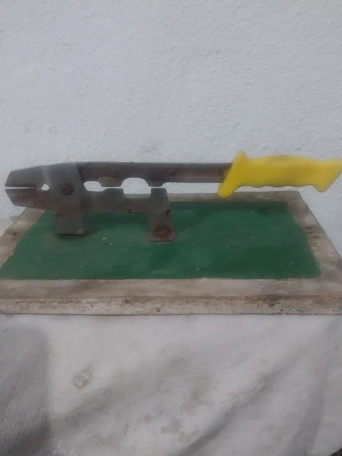 قندانبر دستی قدیمی|کلکسیون اشیاء عتیقه|گرگان, |دیوار