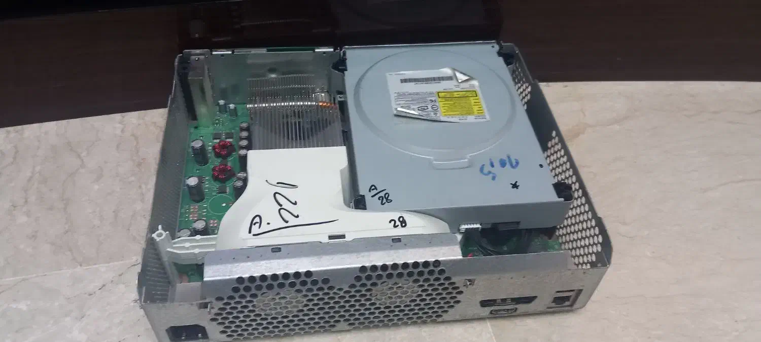 xbox 360 خراب|کنسول، بازی ویدئویی و آنلاین|تهران, جنتآباد جنوبی|دیوار