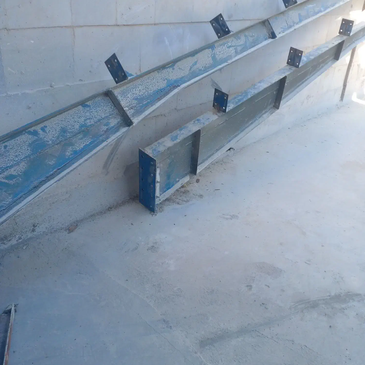 تعمیرات سوله افزایش و کاهش سقف مقاوم سازی ورق کشی|خدمات پیشه و مهارت|مبارکه, |دیوار