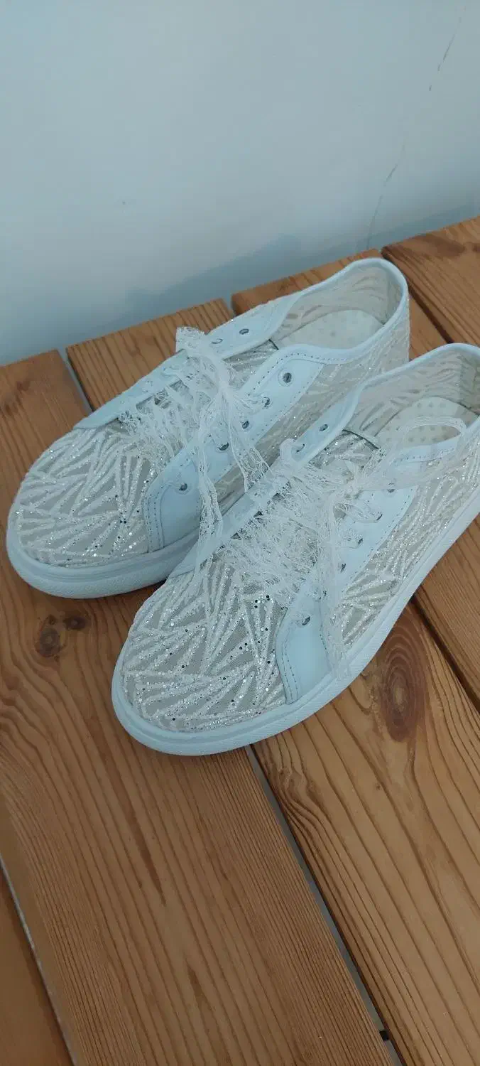 کتونی عروس|کیف، کفش، کمربند|نیشابور, شریعتی|دیوار