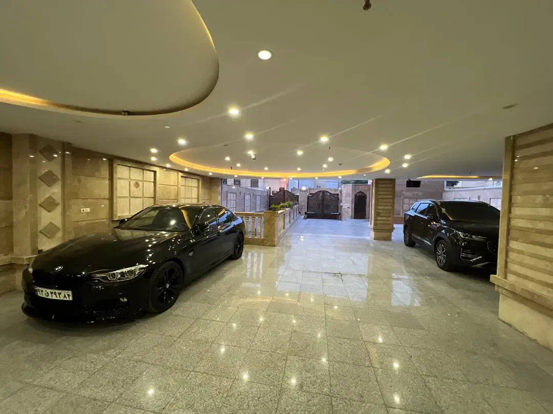 سه خواب / لوکس و مجلل / خیابان حکمت|فروش آپارتمان|بندرعباس, |دیوار