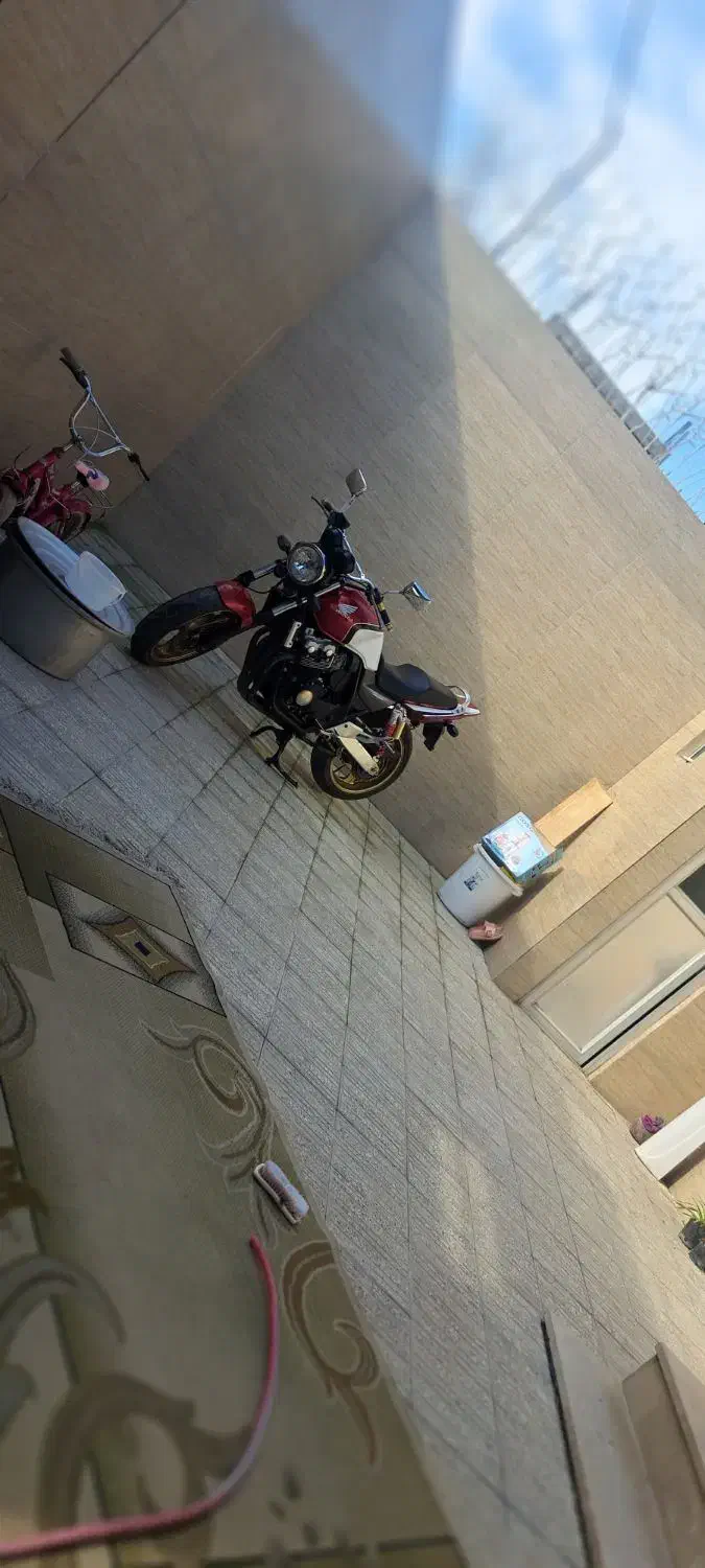 سی بی ۴۰۰مدل ۲۰۰۶|موتورسیکلت|تهران, ونک|دیوار